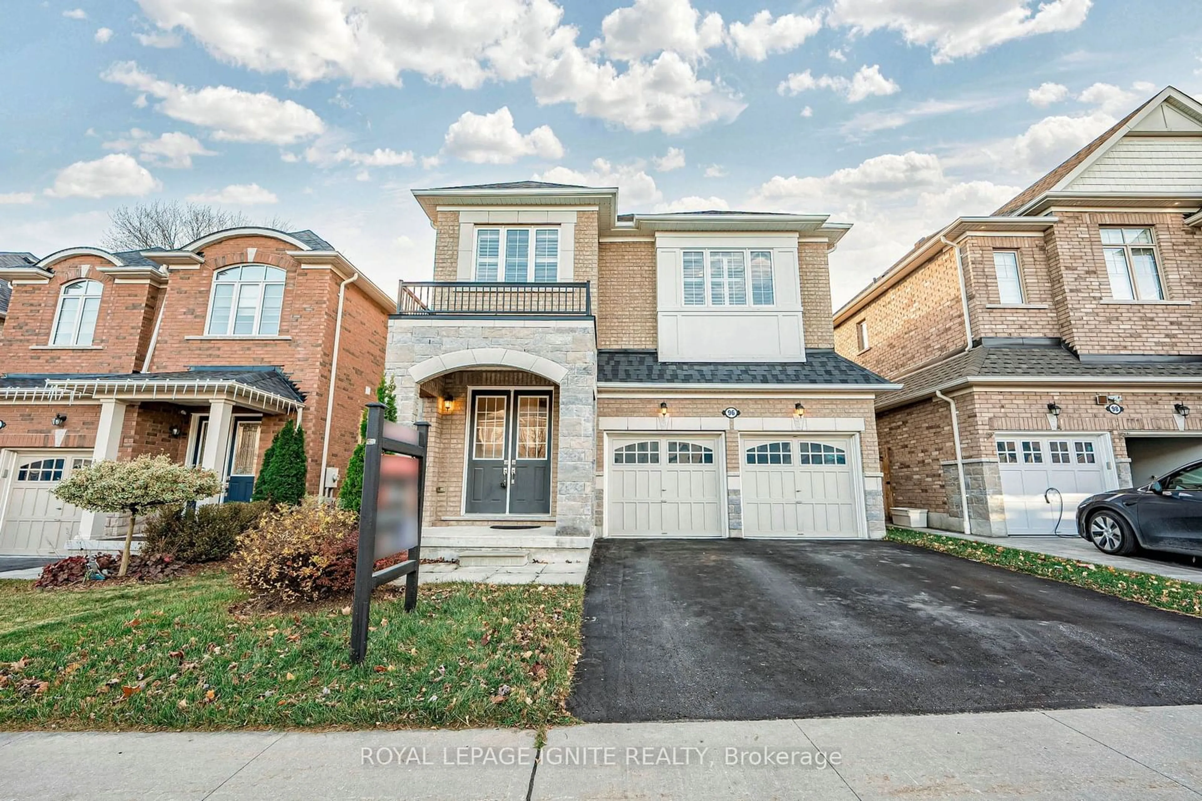 Home with brick exterior material for 96 Bridlewood Blvd, Whitby Ontario L1R 0N2