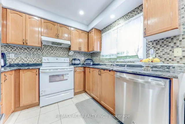 Additional property image - 112 Pinery Tr