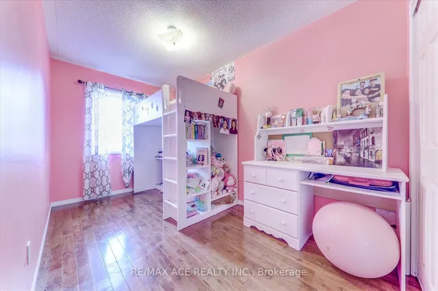 Additional property image - 112 Pinery Tr