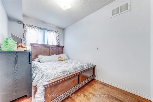 Additional property image - 112 Pinery Tr