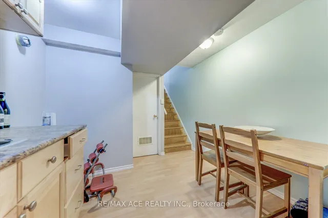 Additional property image - 112 Pinery Tr