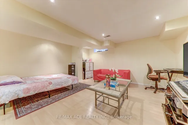 Additional property image - 112 Pinery Tr