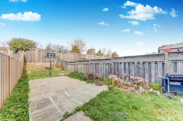 Additional property image - 112 Pinery Tr