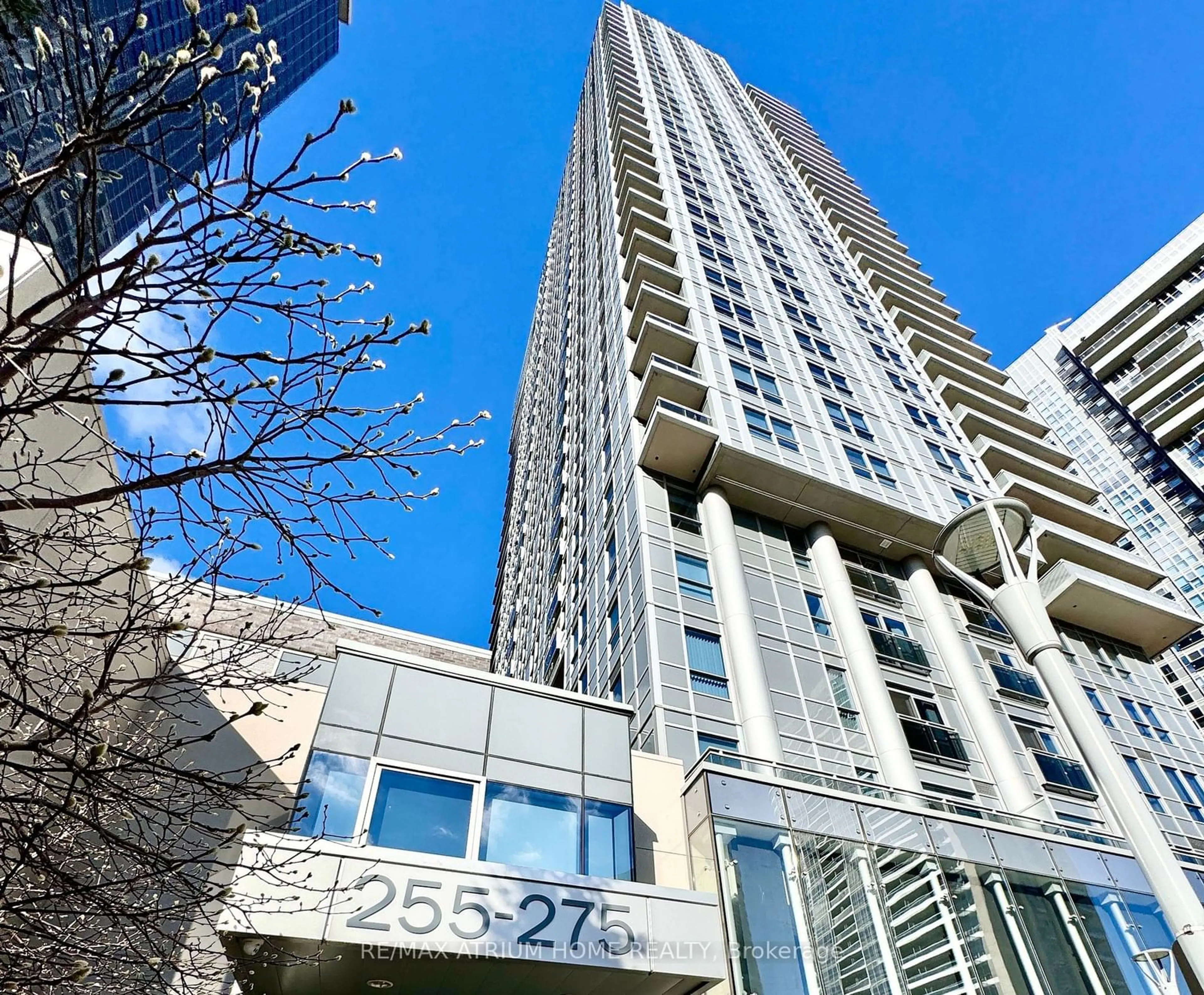 A pic from exterior of the house or condo, the front or back of building for 255 Village Green Sq #902, Toronto Ontario M1S 0L7