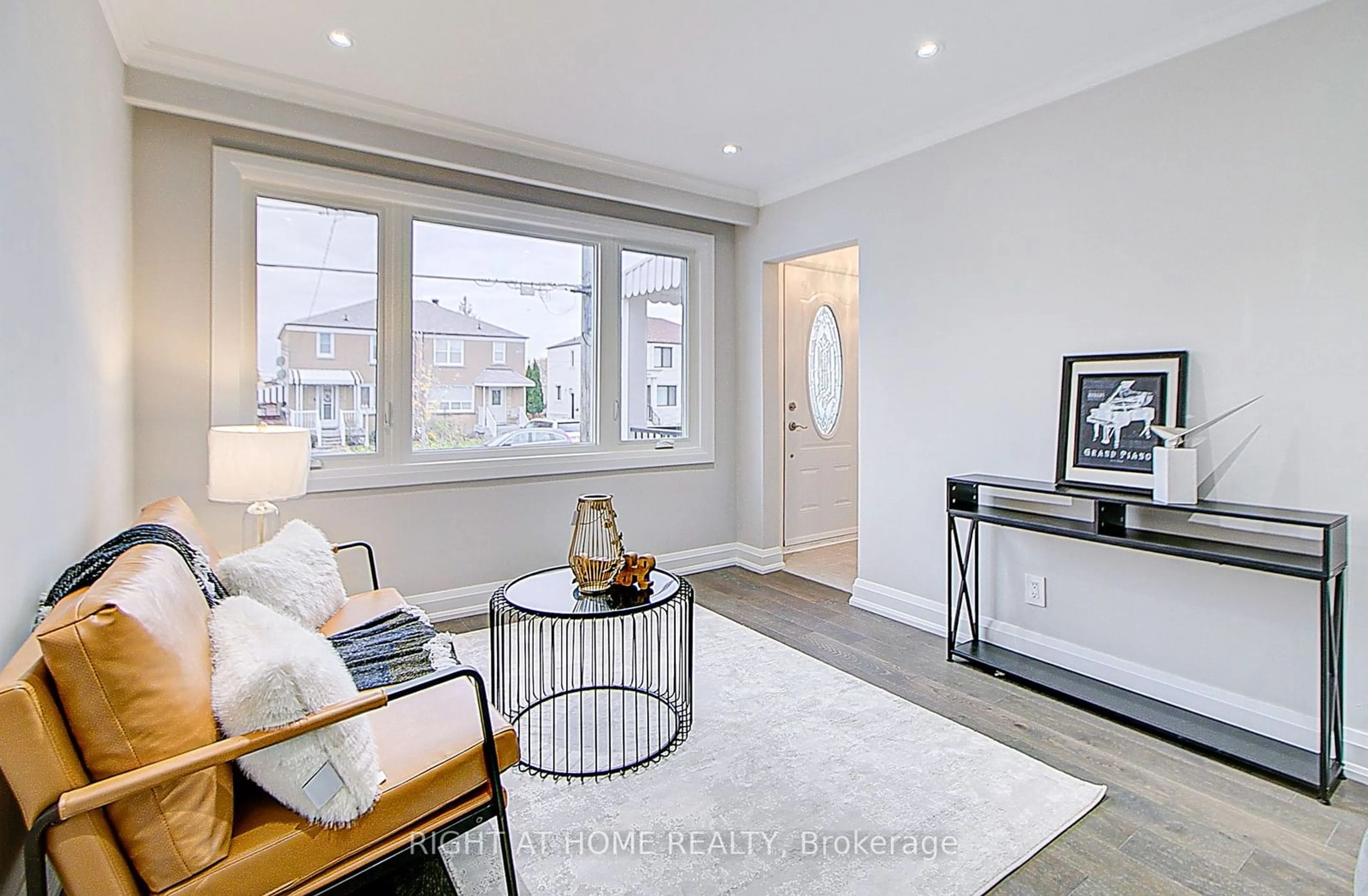 Living room, wood floors for 43 Magnolia Ave, Toronto Ontario M1K 3K3