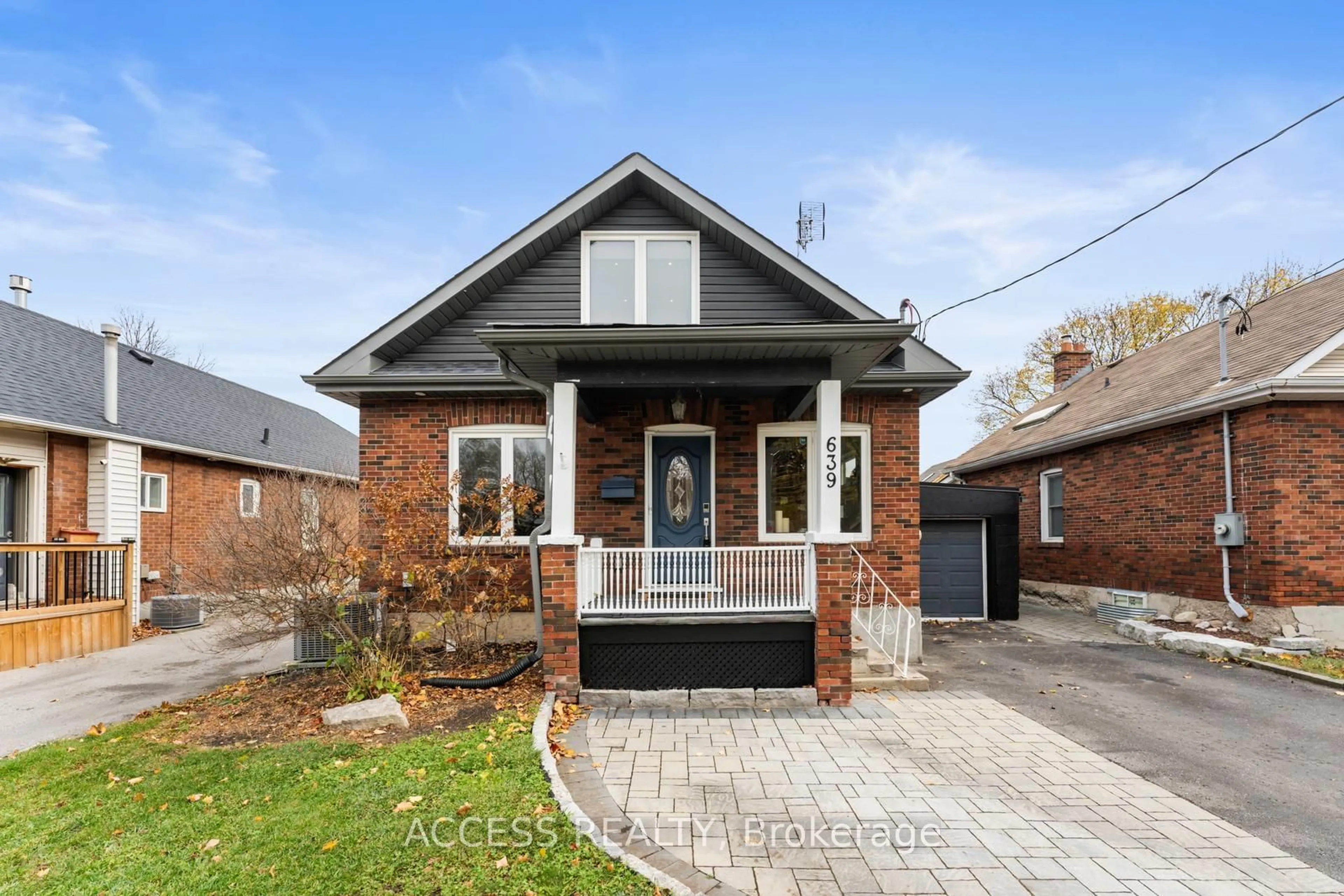 Home with brick exterior material for 639 Somerville Ave, Oshawa Ontario L1G 4J2