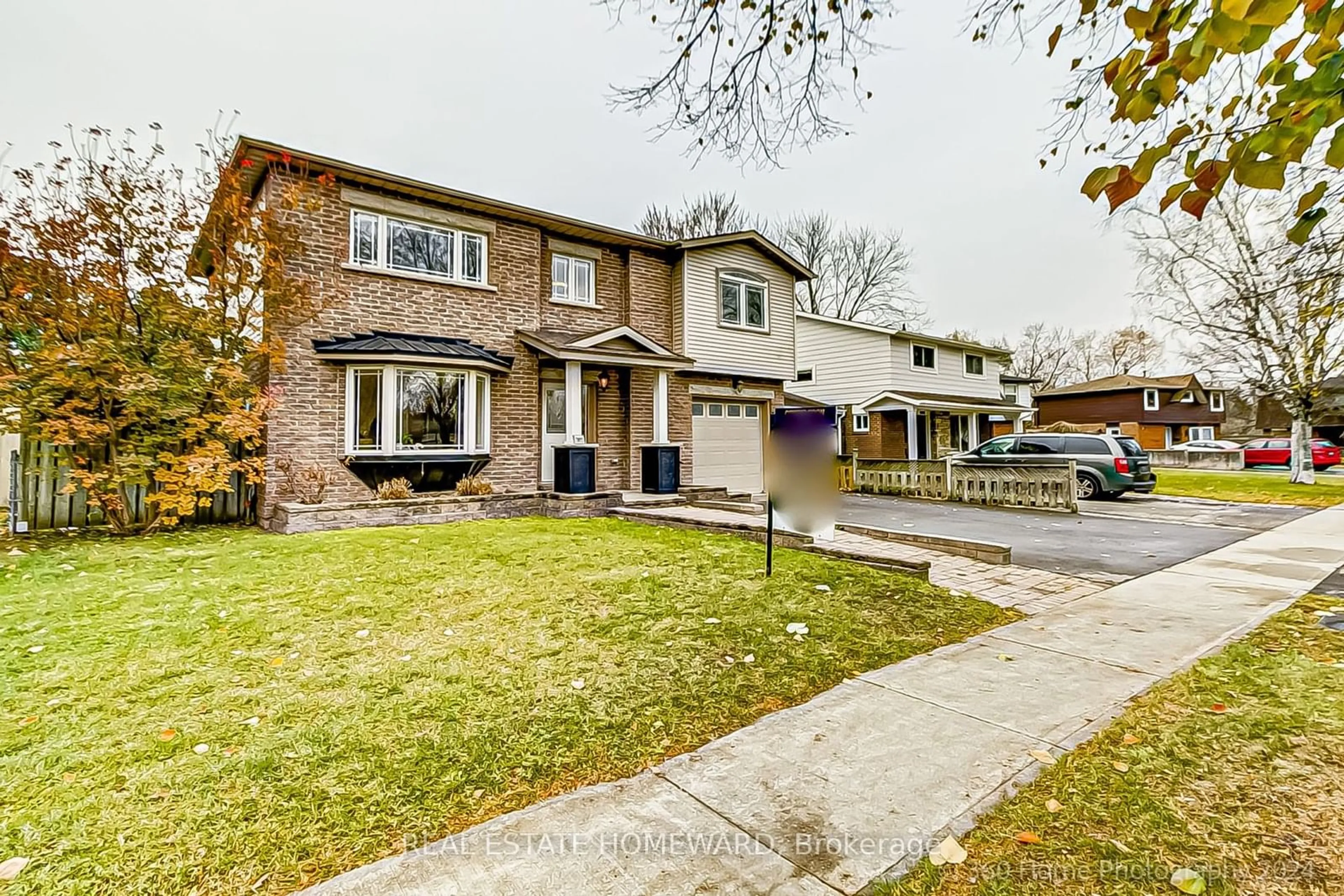 A pic from exterior of the house or condo, the street view for 907 Harding St, Whitby Ontario L1N 1Y6