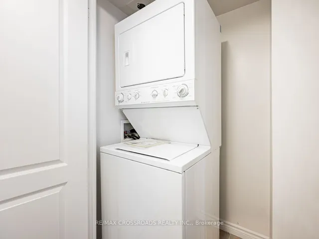 Additional property image - 2020 Mcnicoll Ave Unit 1011