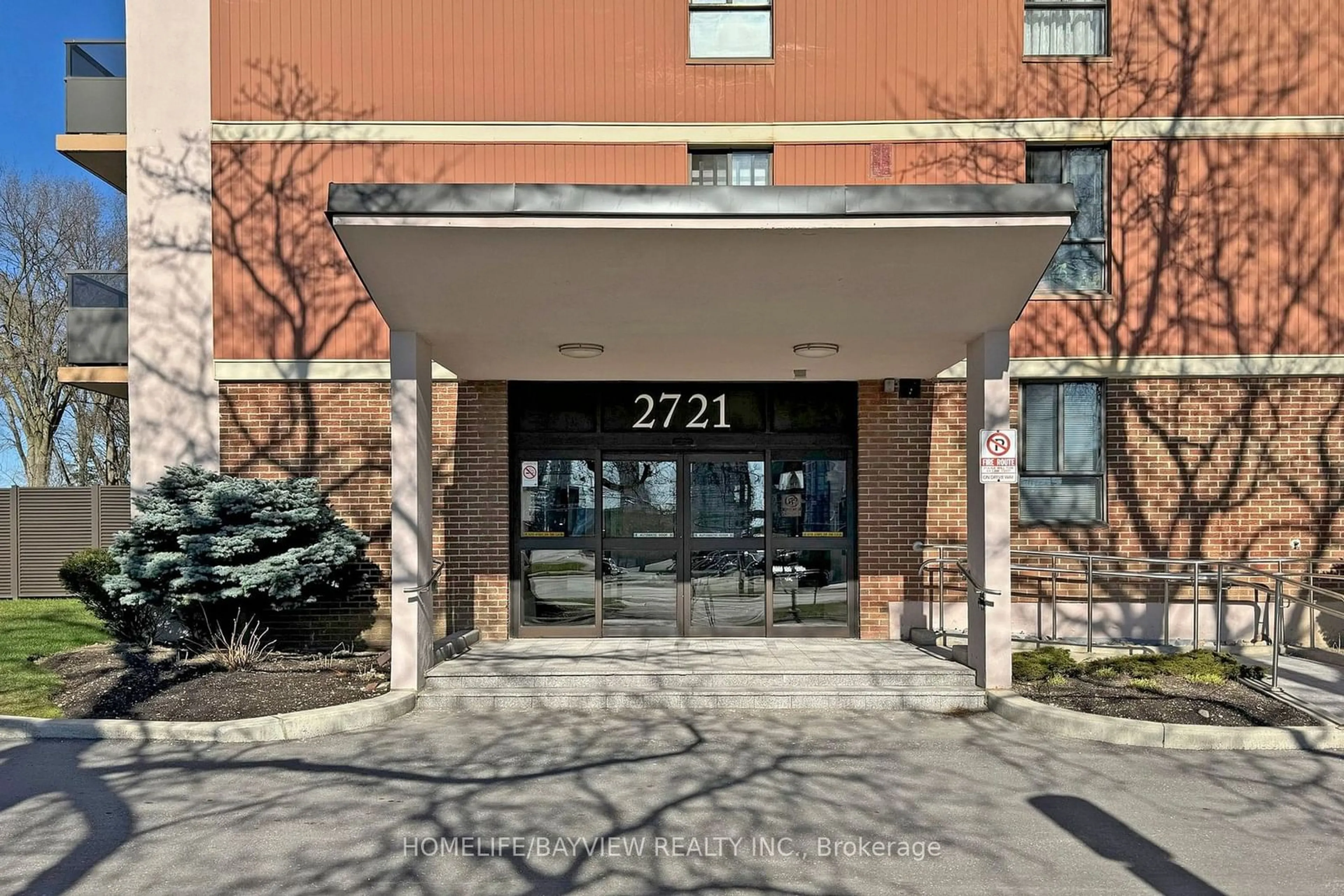 A pic from exterior of the house or condo, the front or back of building for 2721 Victoria Park Ave #1405, Toronto Ontario M1T 3N6