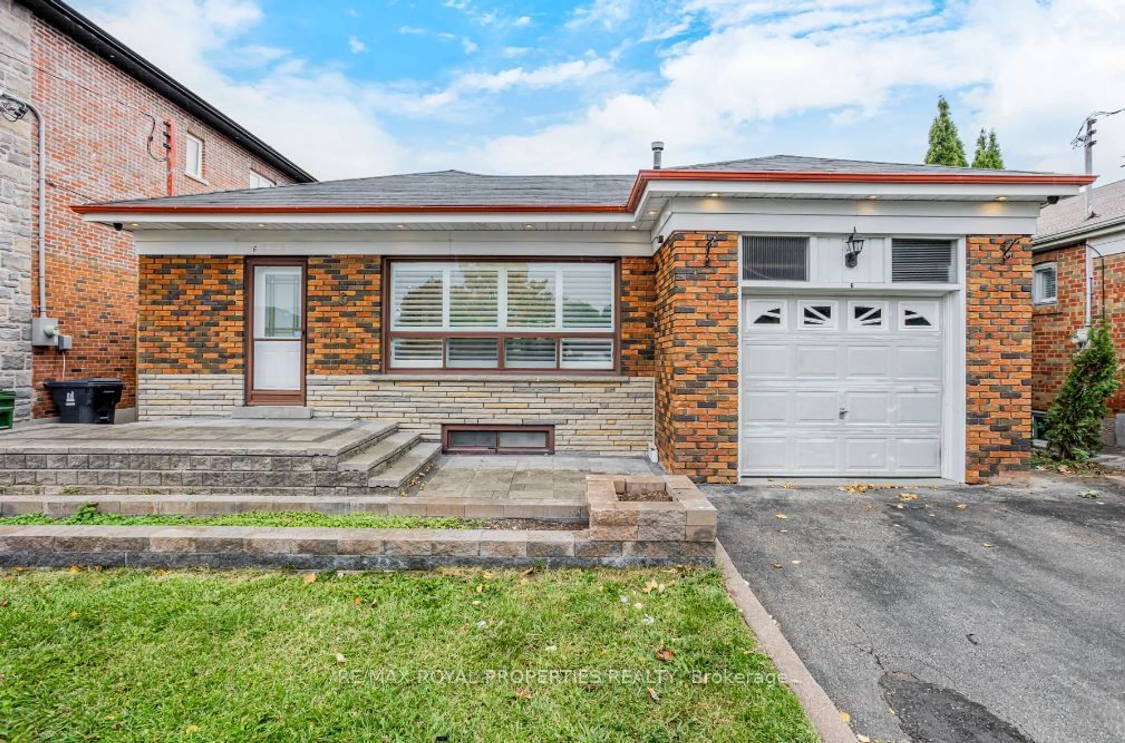 Home with brick exterior material for 6 Wortham Dr, Toronto Ontario M1G 1W4