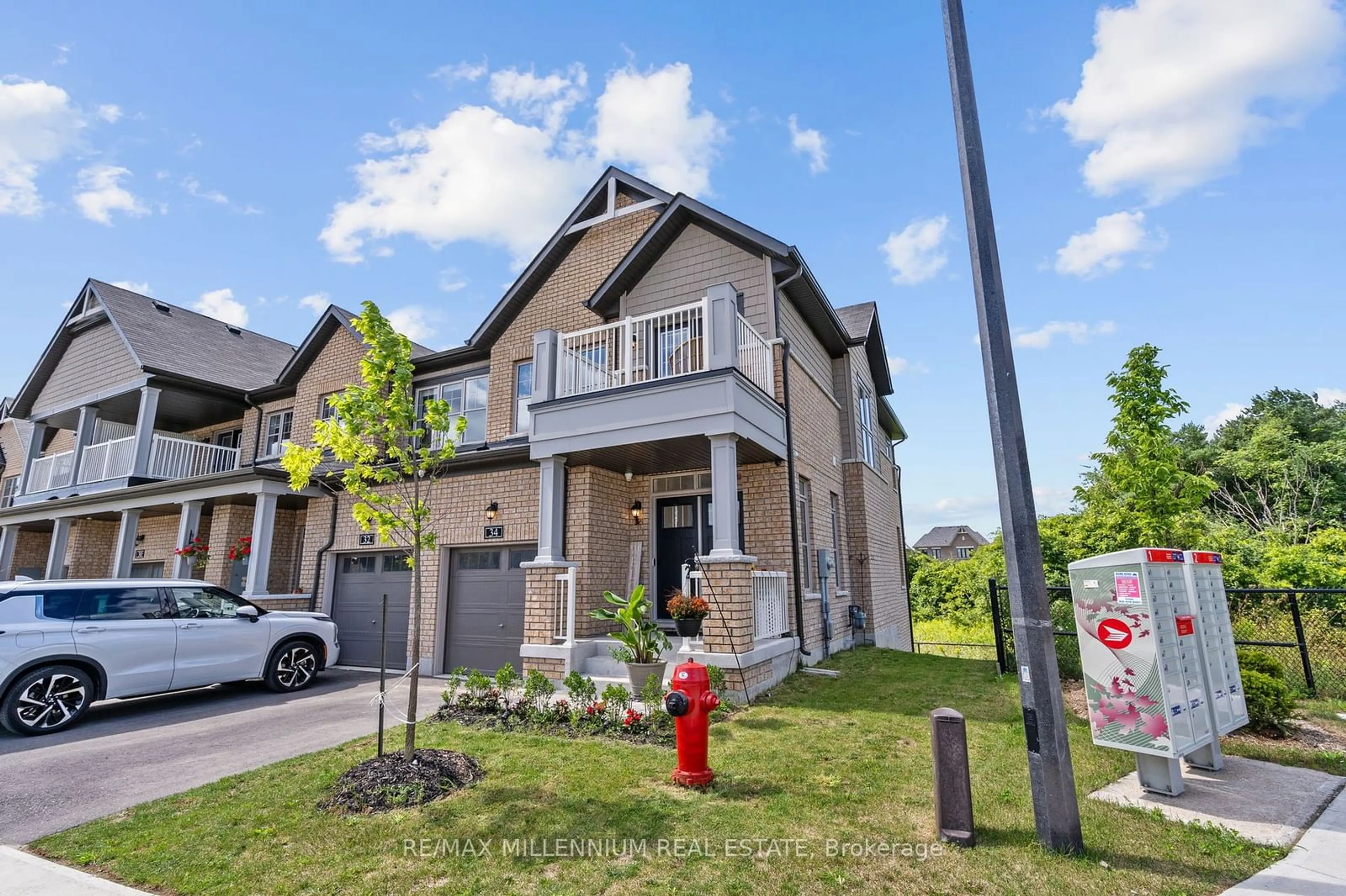 Frontside or backside of a home, the street view for 34 Paradise Way, Whitby Ontario L1R 0R7