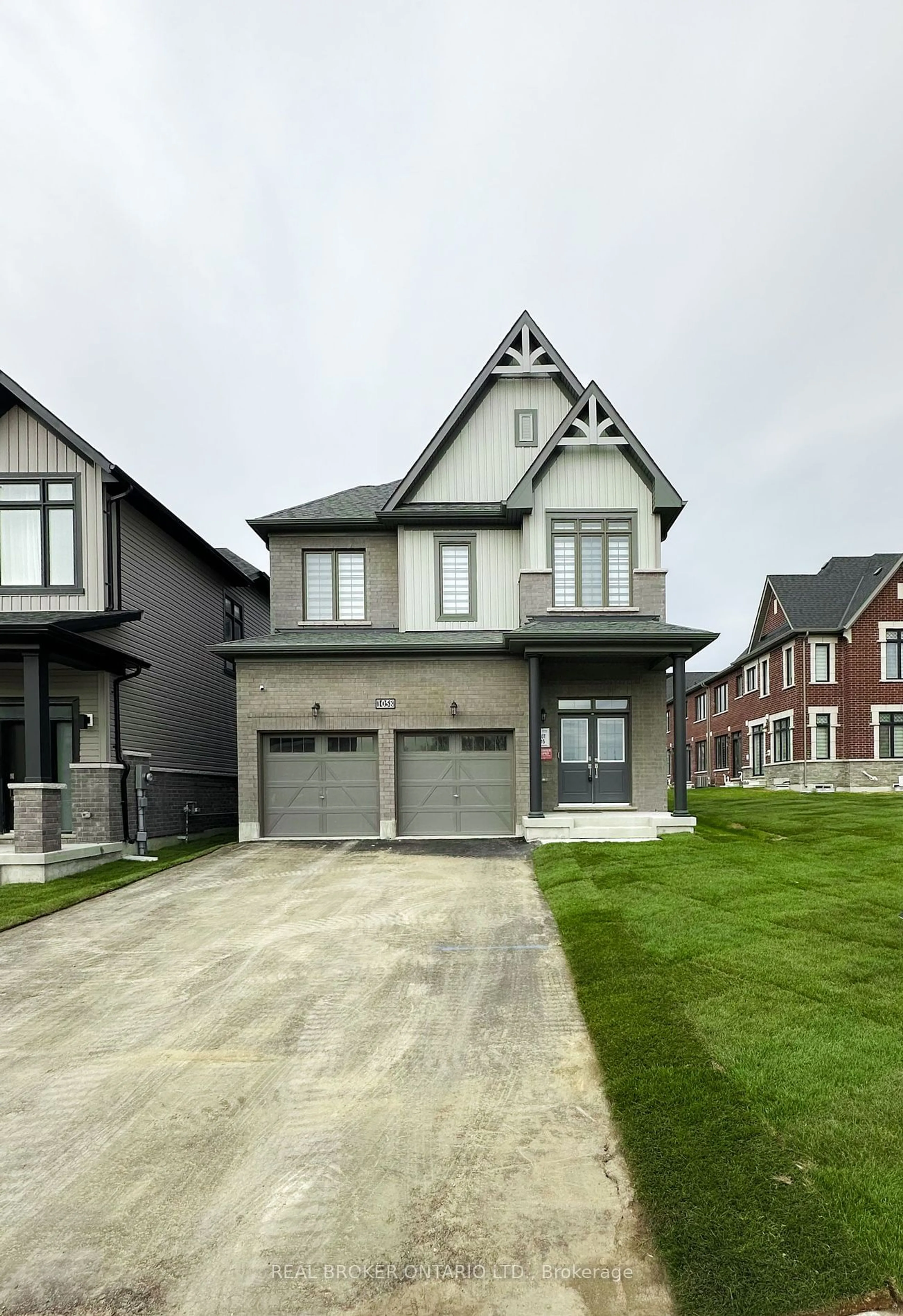 Frontside or backside of a home, the street view for 1058 Thompson Dr, Oshawa Ontario L1L 0V6