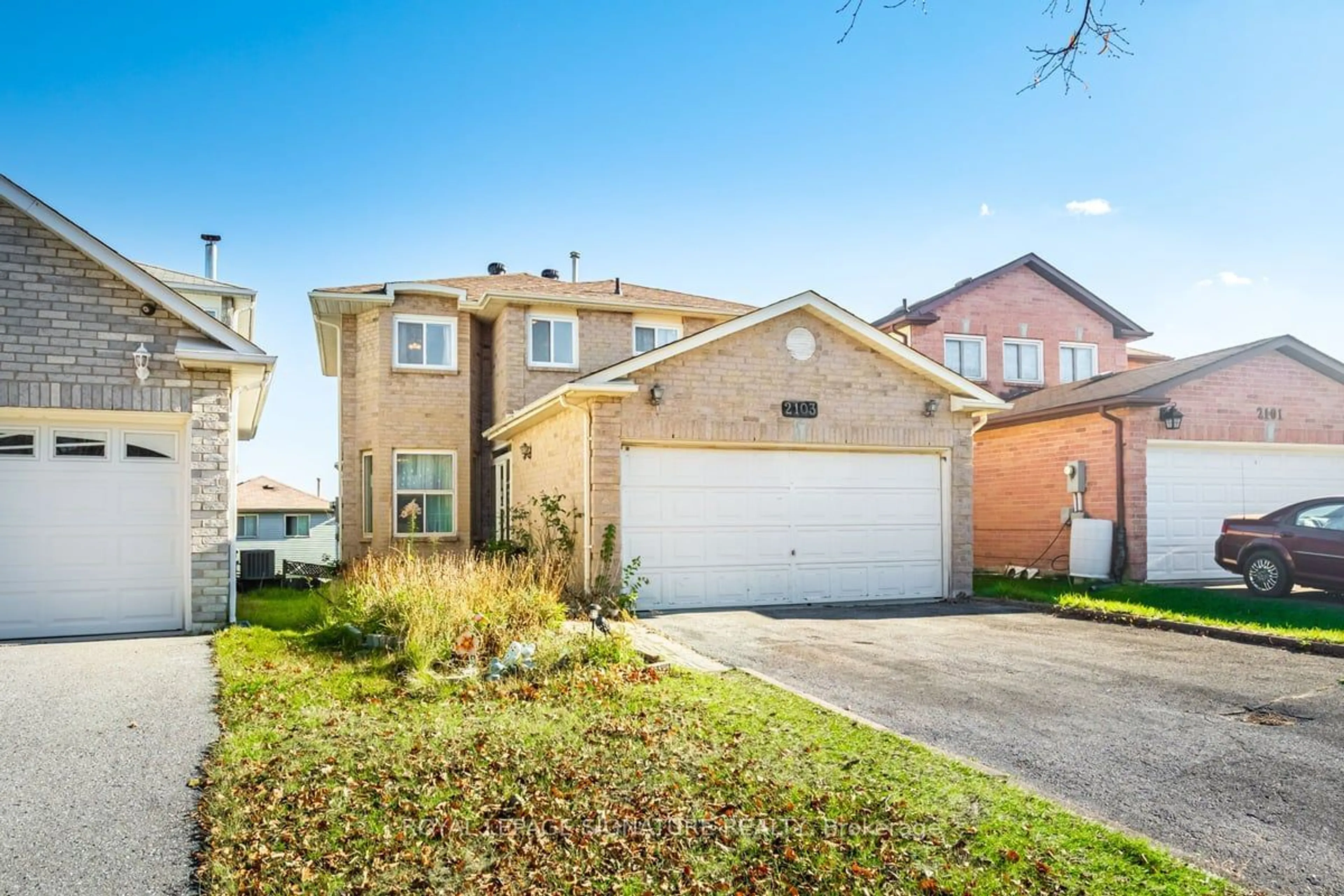 Frontside or backside of a home, the fenced backyard for 2103 Theoden Crt, Pickering Ontario L1X 1Z6