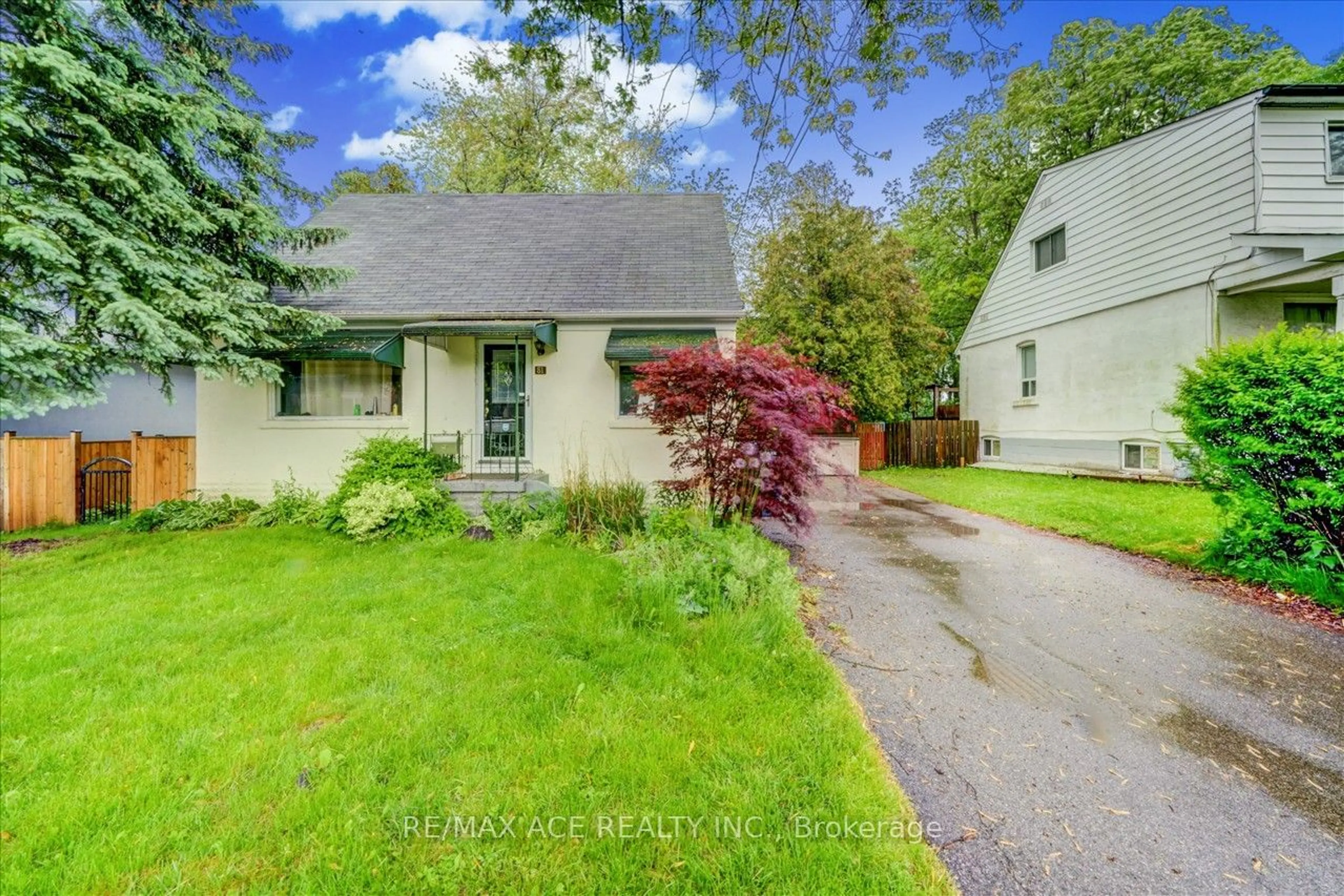 Frontside or backside of a home, cottage for 81 Scarborough Heights Blvd, Toronto Ontario M1M 2V5