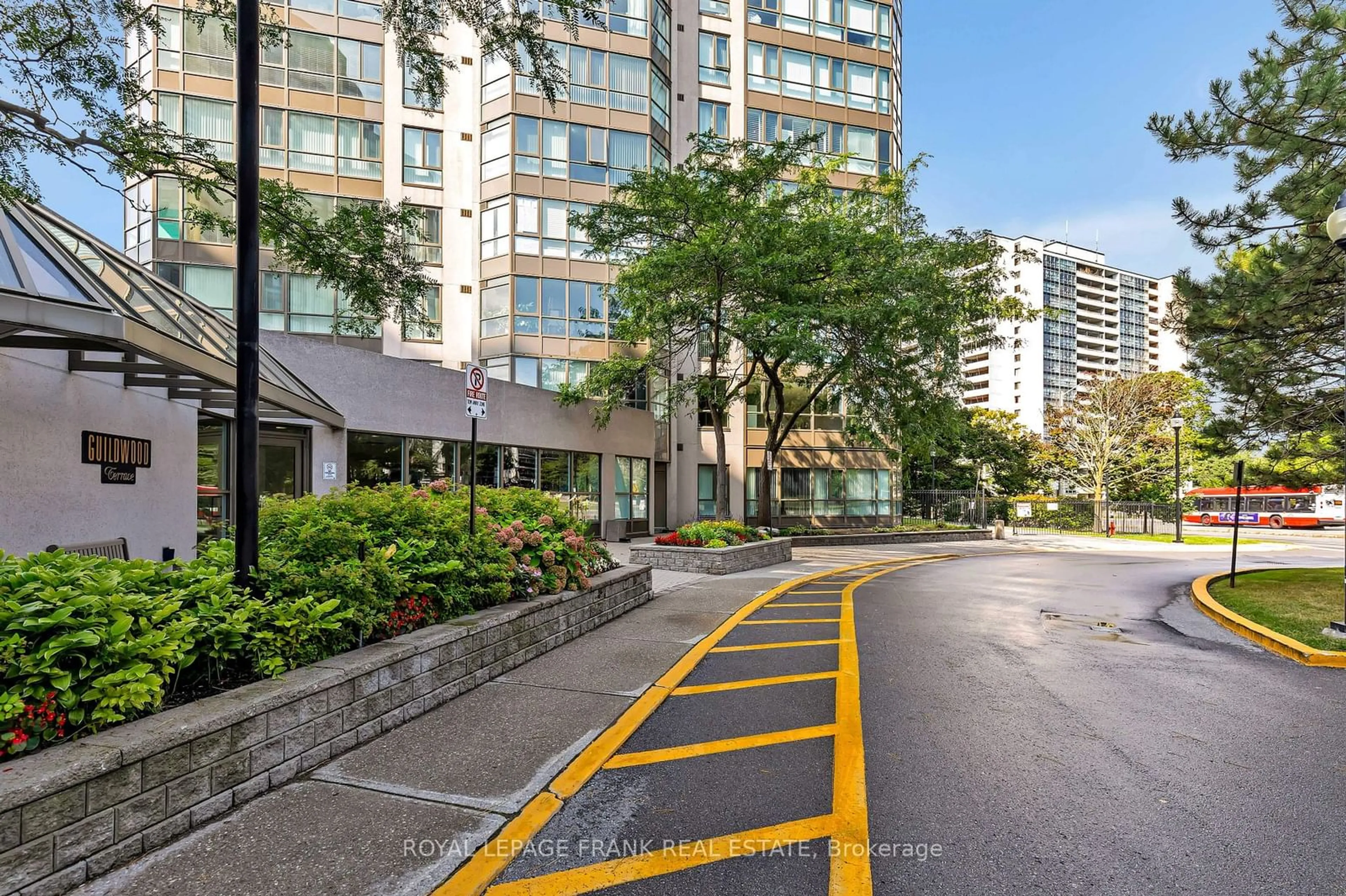 A pic from exterior of the house or condo, the street view for 3233 Eglinton Ave #405, Toronto Ontario M1J 3N6