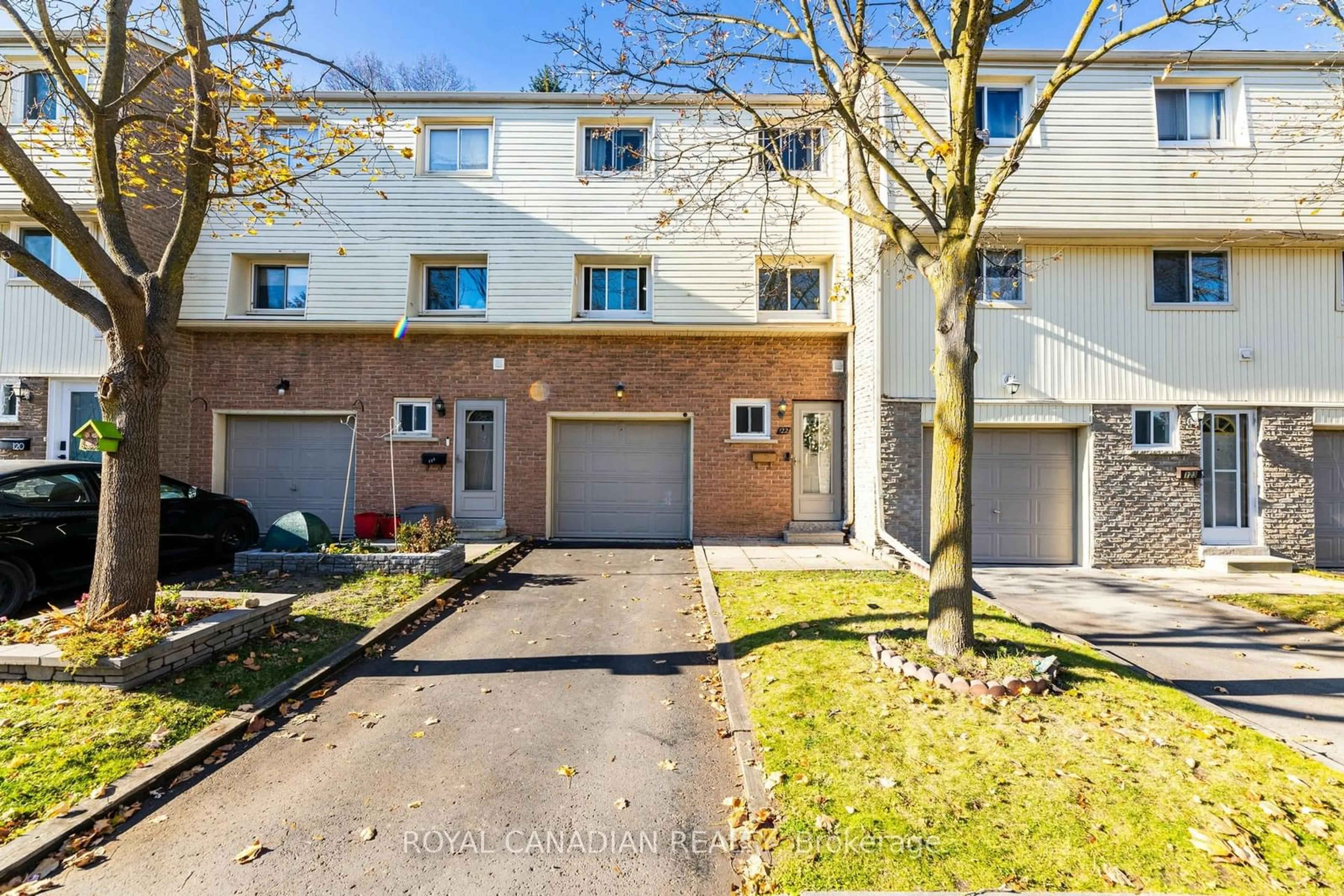 A pic from exterior of the house or condo, cottage for 1915 DENMAR Rd #122, Pickering Ontario L1V 3E1