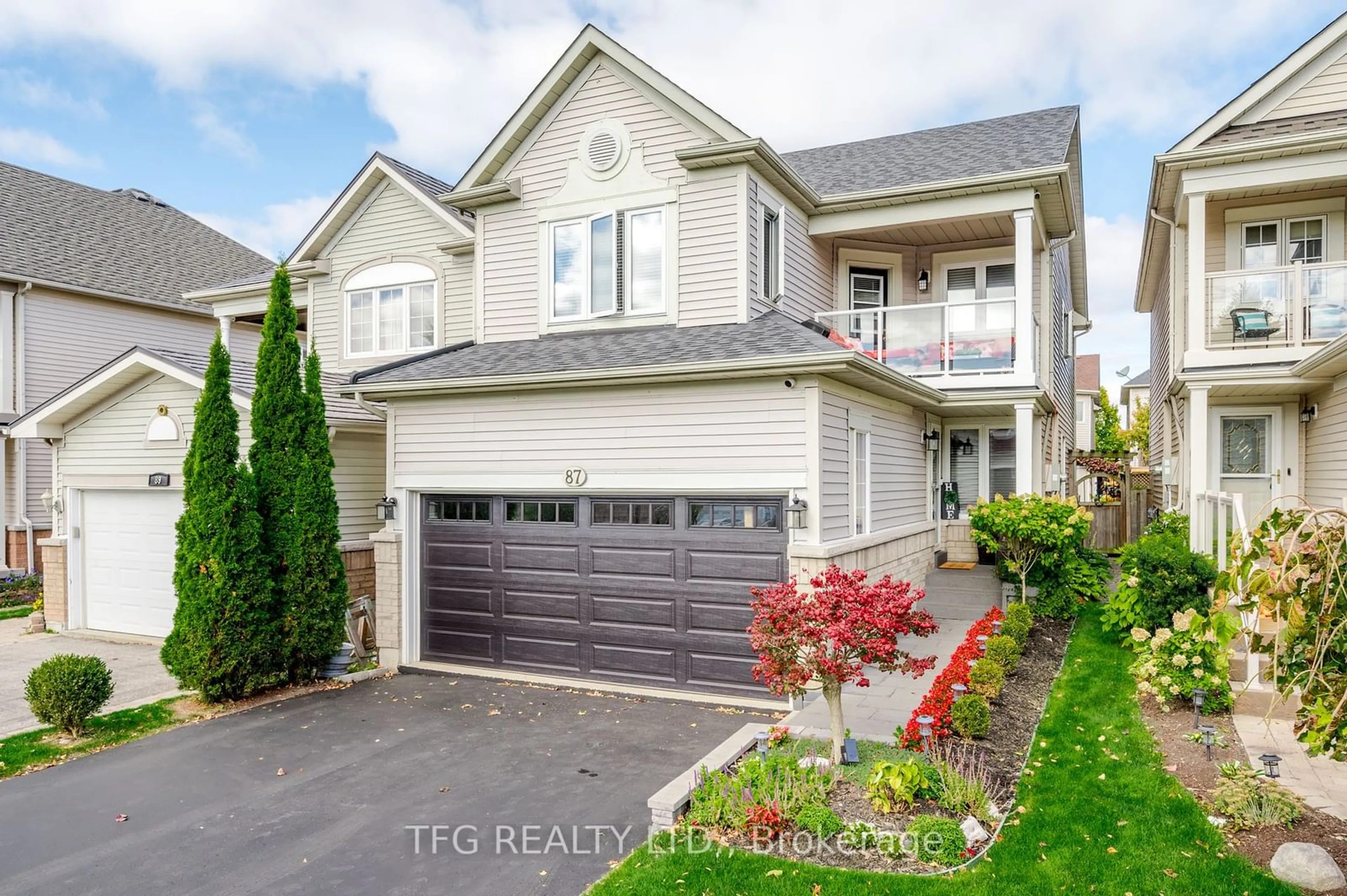 Frontside or backside of a home, the street view for 87 Havenwood Pl, Whitby Ontario L1N 9V6