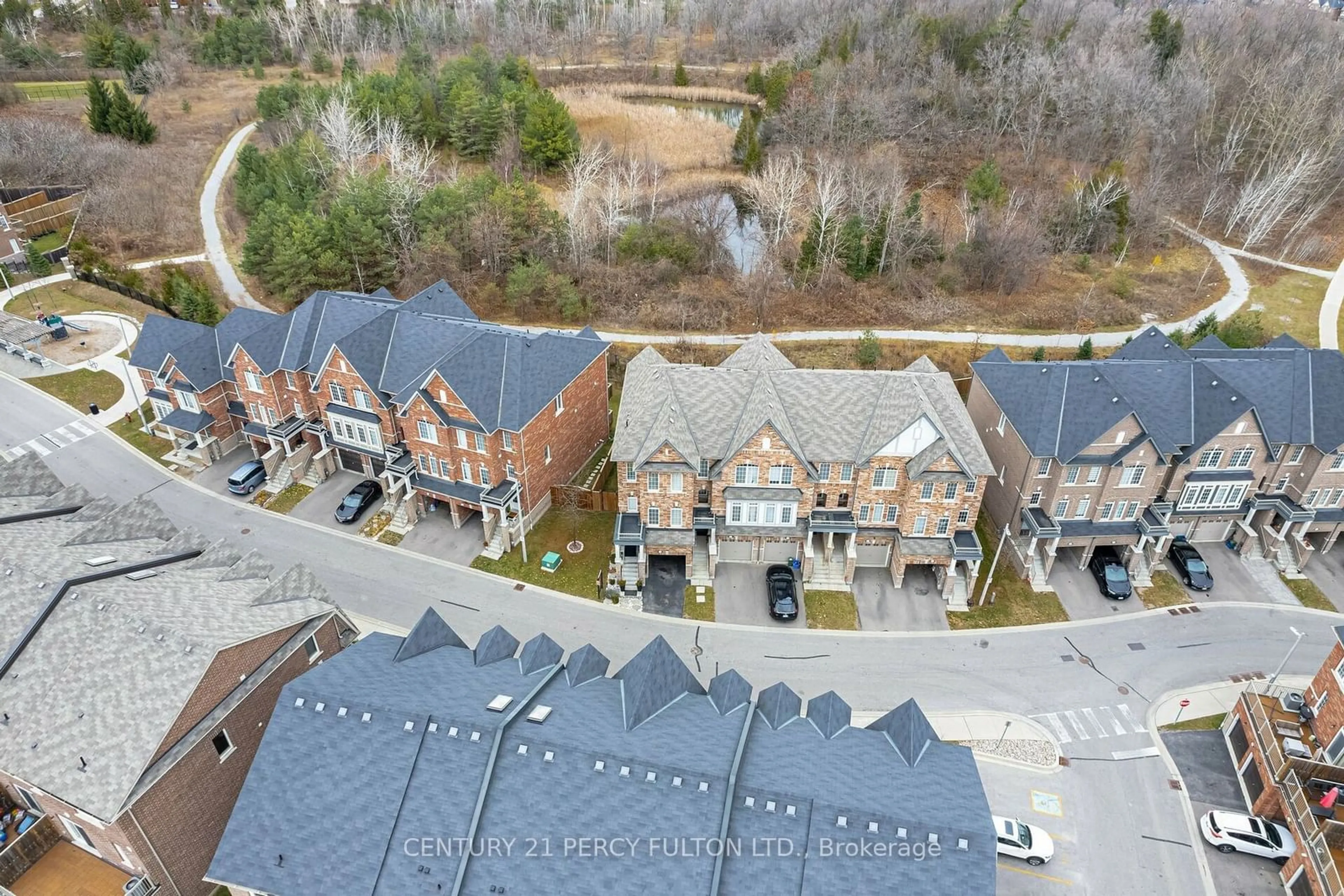 A pic from exterior of the house or condo, the street view for 21 Graywardine Lane, Ajax Ontario L1Z 0R9