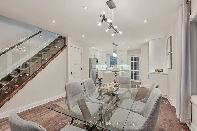 Additional property image - 427 Strathmore Blvd