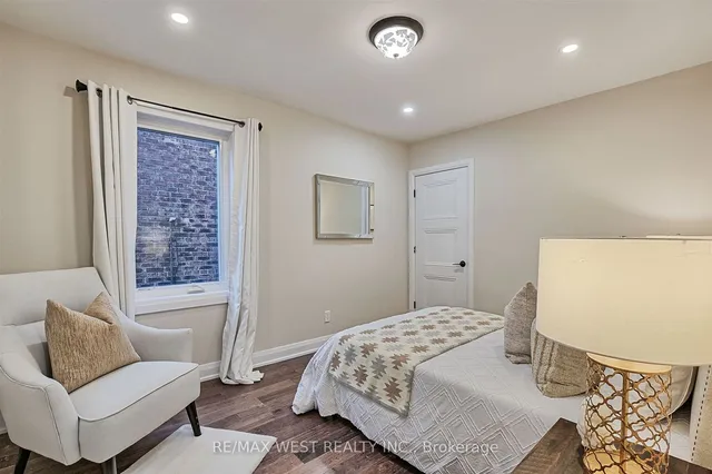 Additional property image - 427 Strathmore Blvd