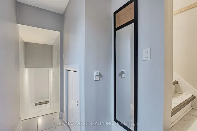 Additional property image - 427 Strathmore Blvd