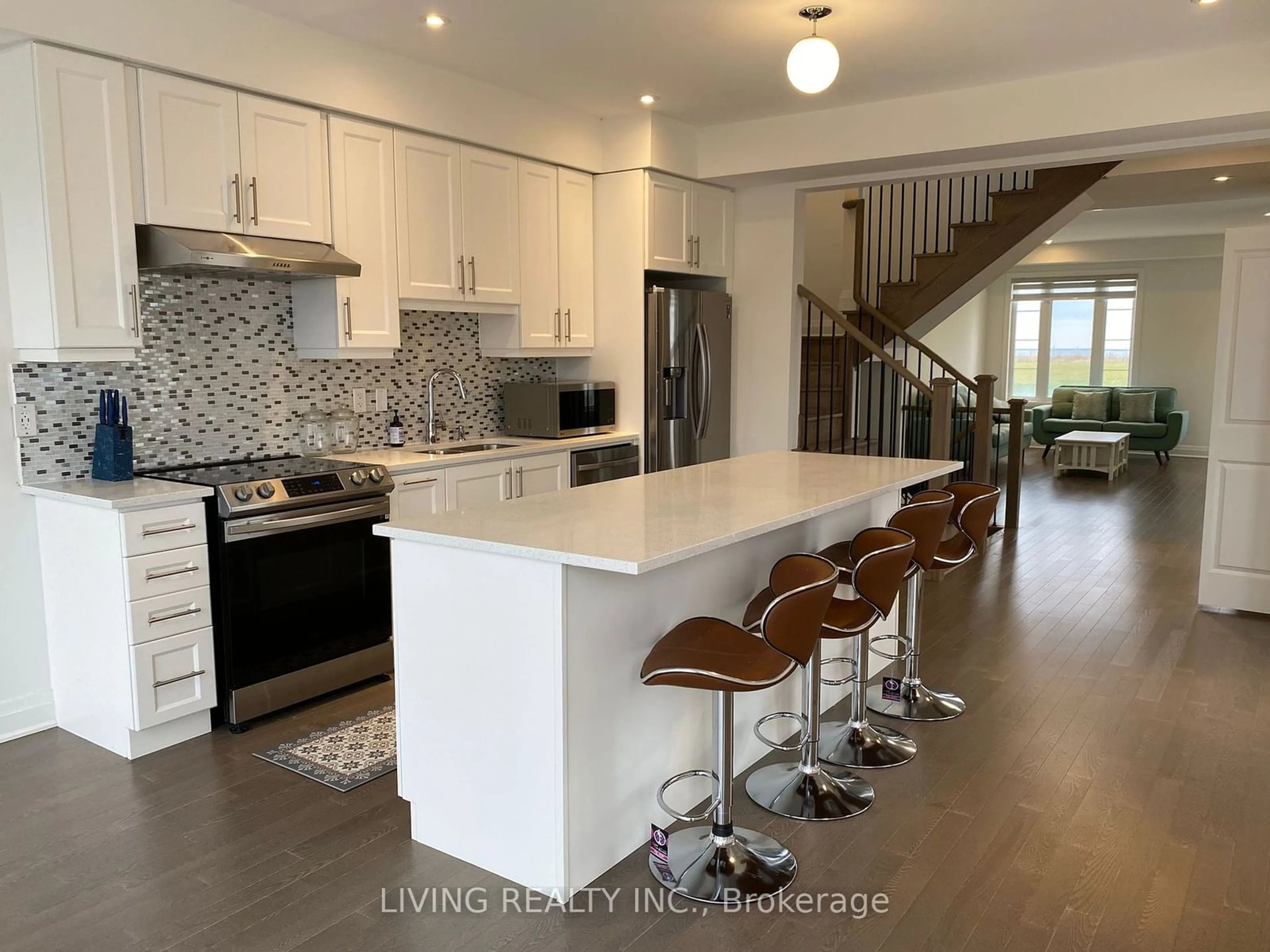 Open concept kitchen for 705 Port Darlington Rd, Clarington Ontario L1C 7G3