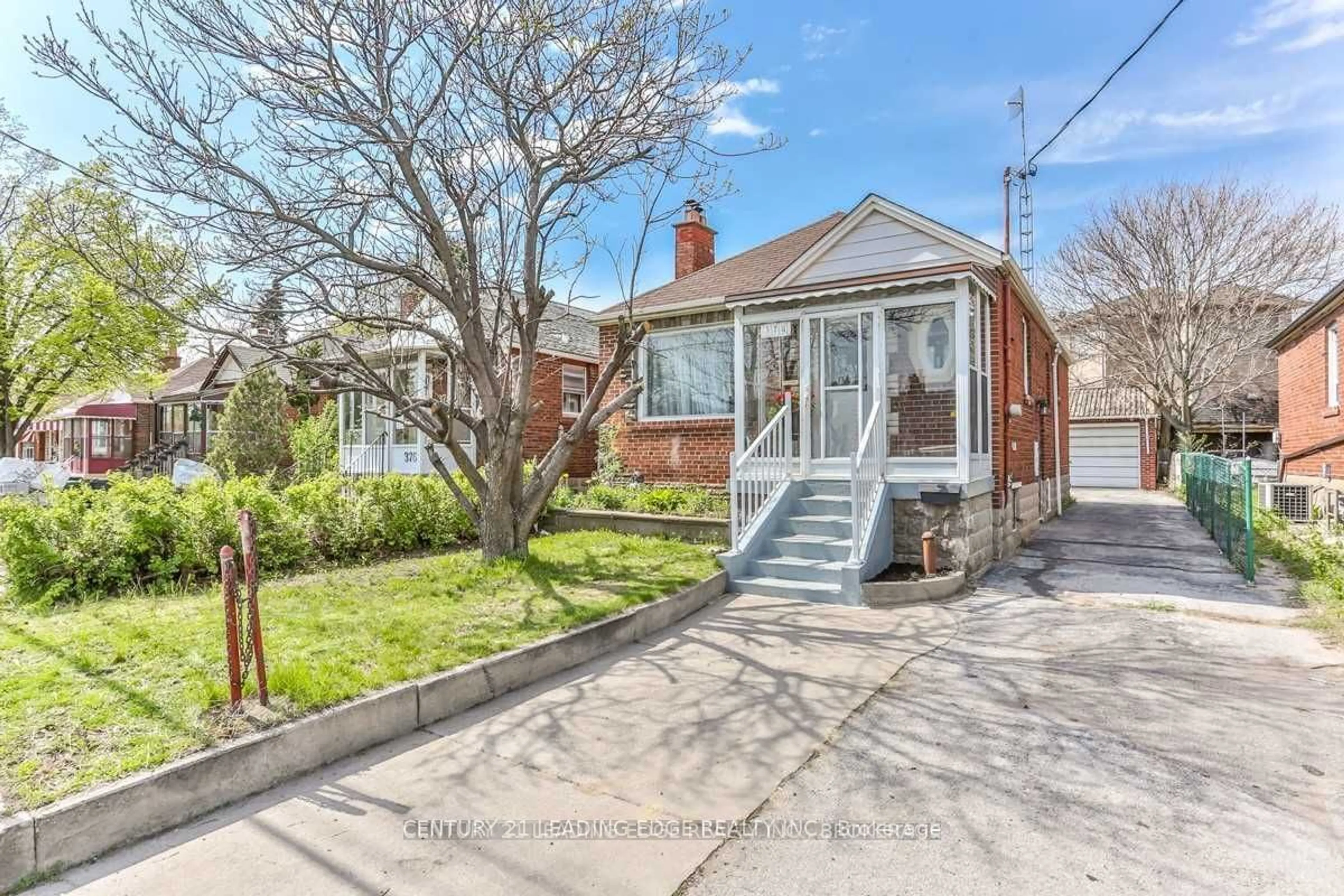 Frontside or backside of a home, cottage for 378 O'connor Dr, Toronto Ontario M4J 2V7