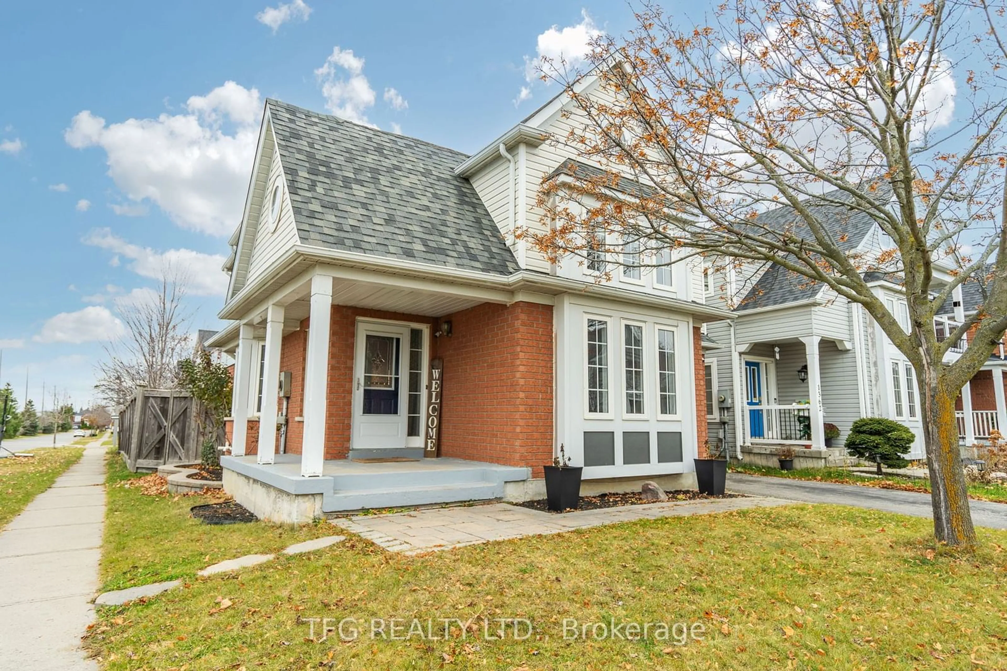 Frontside or backside of a home, cottage for 1360 Dumont St, Oshawa Ontario L1K 2V3