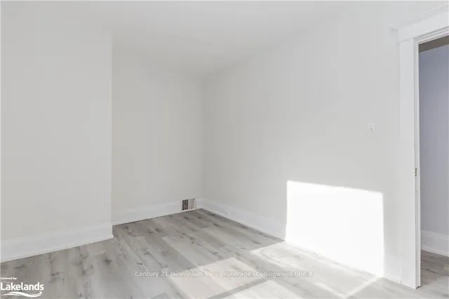 Additional property image - 69 LAING St