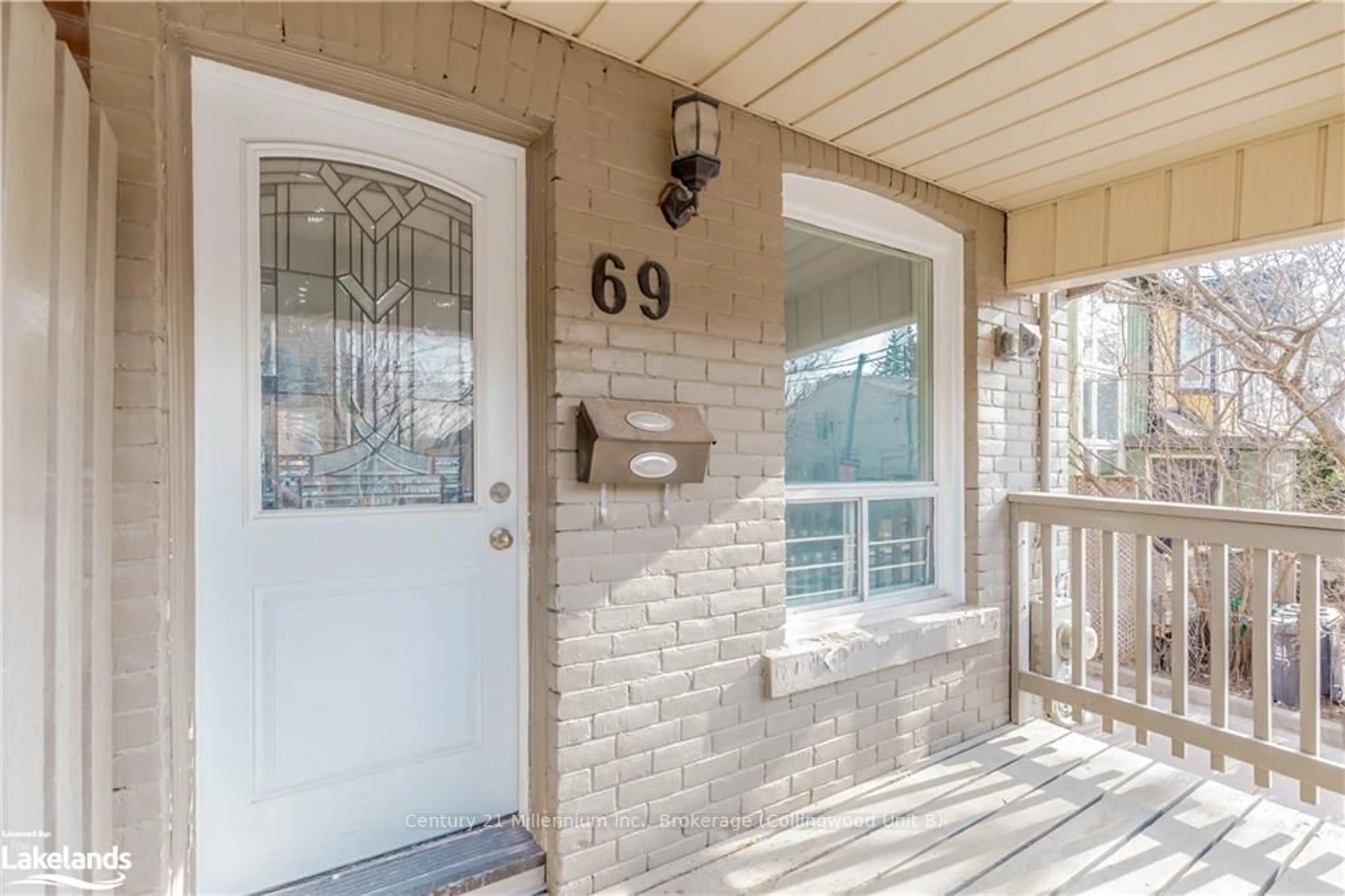 Indoor entryway, wood floors for 69 LAING St, Toronto Ontario M4L 2N4