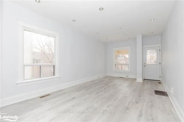 Additional property image - 69 LAING St