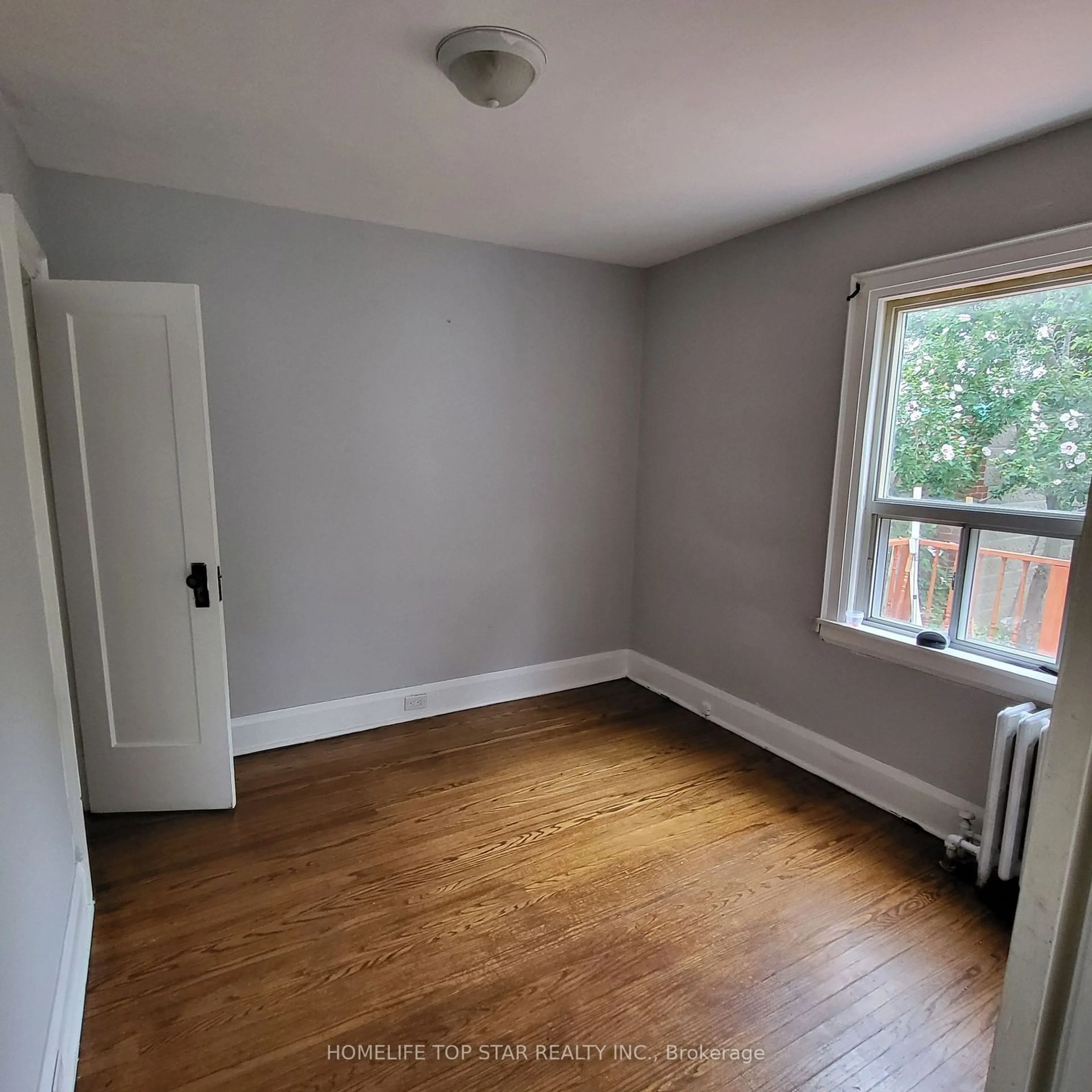 A pic of a room, wood floors for 175 Olive Ave, Oshawa Ontario L1H 2P2