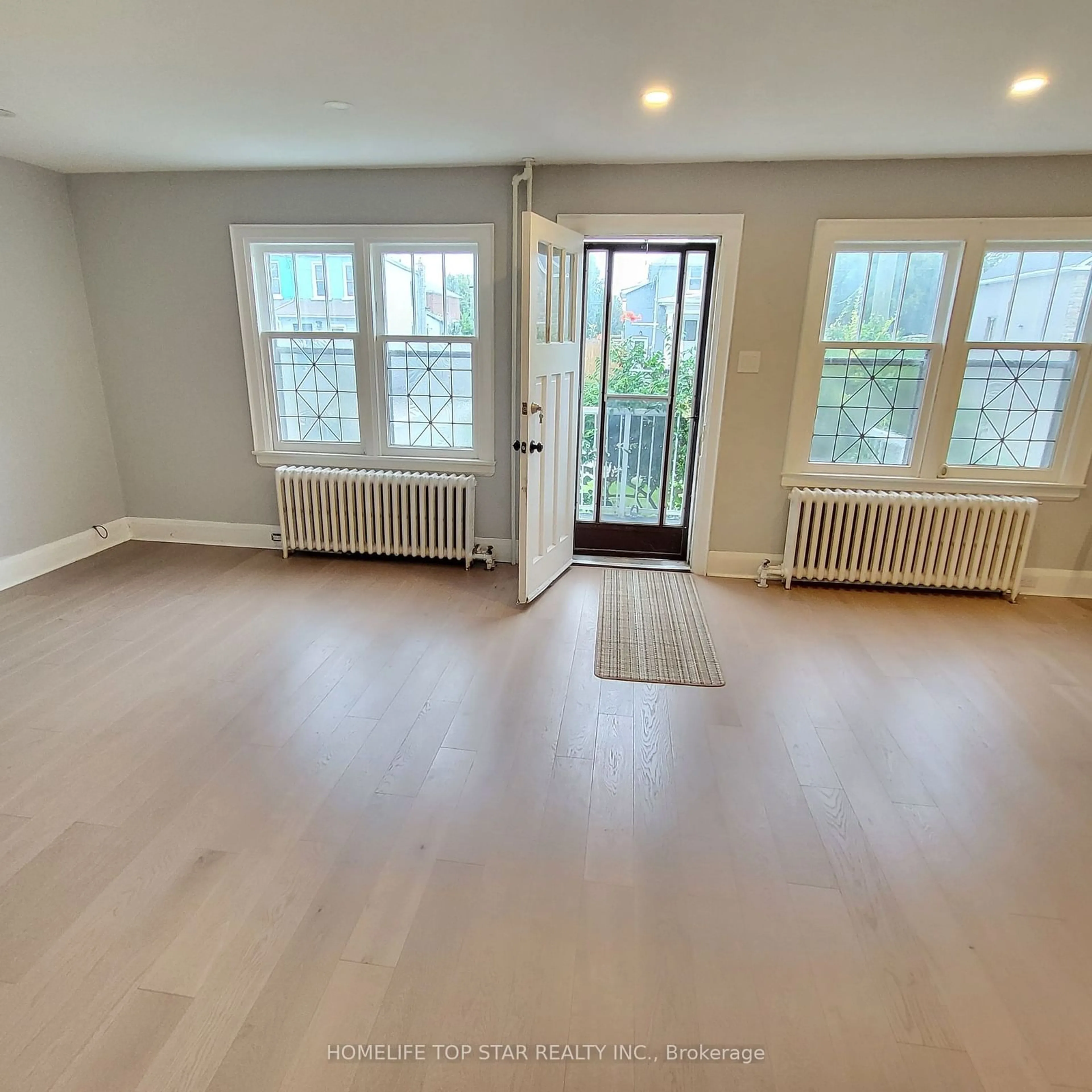 A pic of a room, wood floors for 175 Olive Ave, Oshawa Ontario L1H 2P2