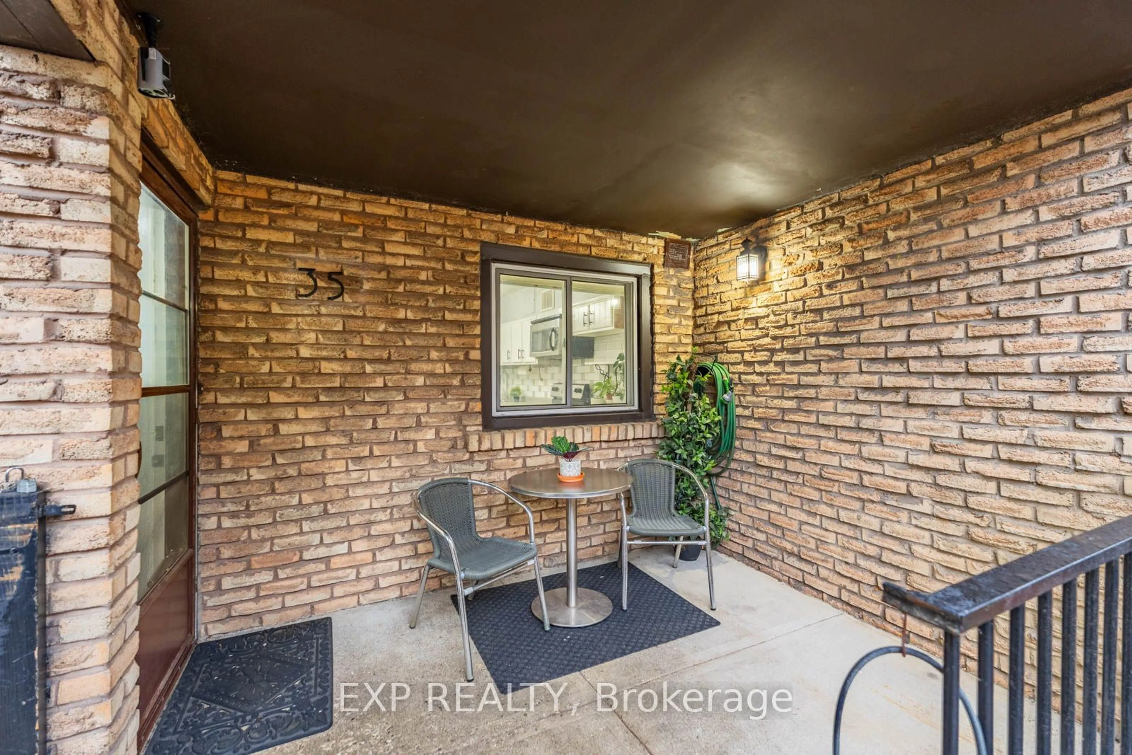 Patio, cottage for 120 Ling Rd #35, Toronto Ontario M1E 4V9