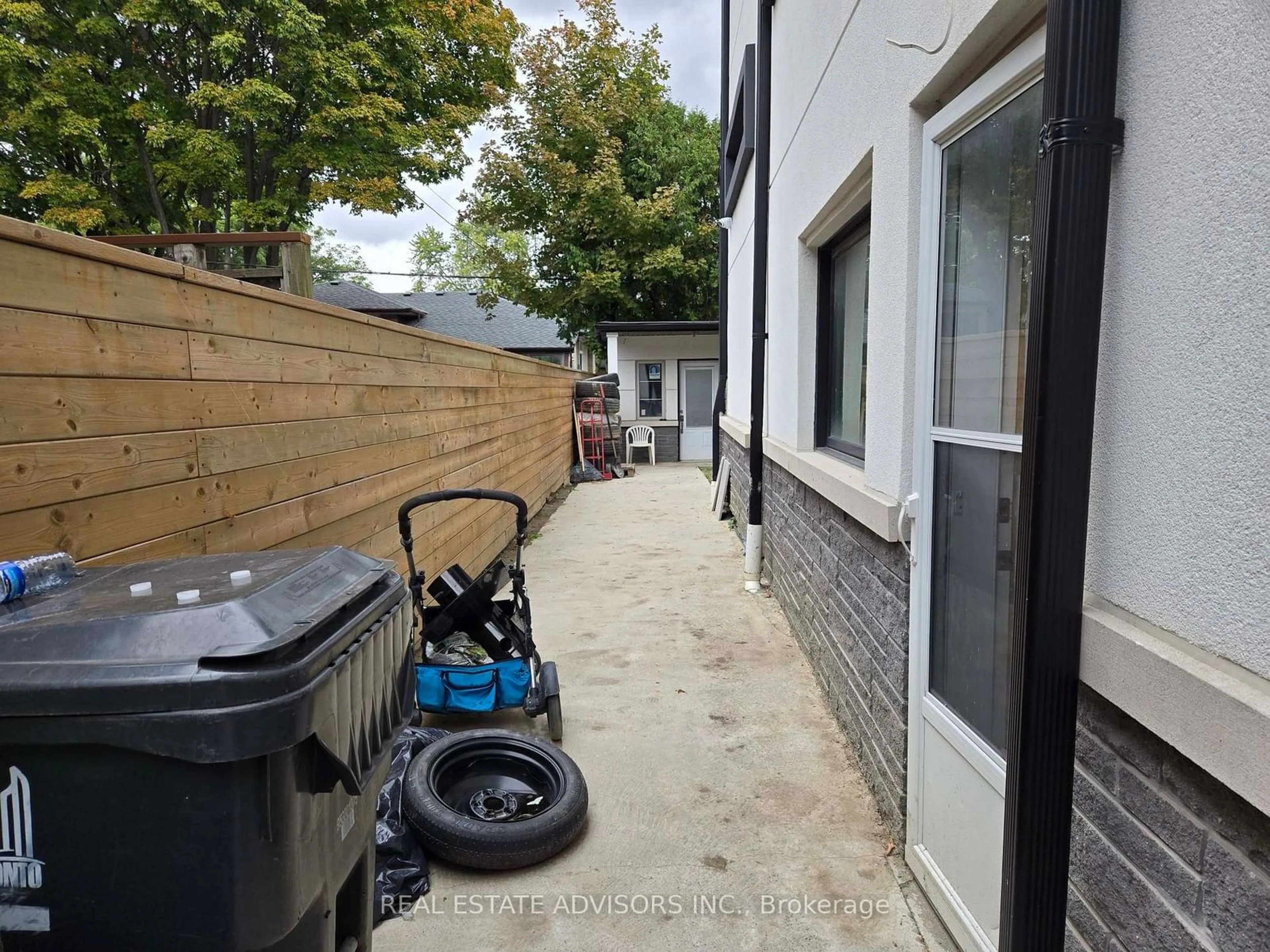 Patio, the street view for 12 Dobbin Rd, Toronto Ontario M1T 1C4