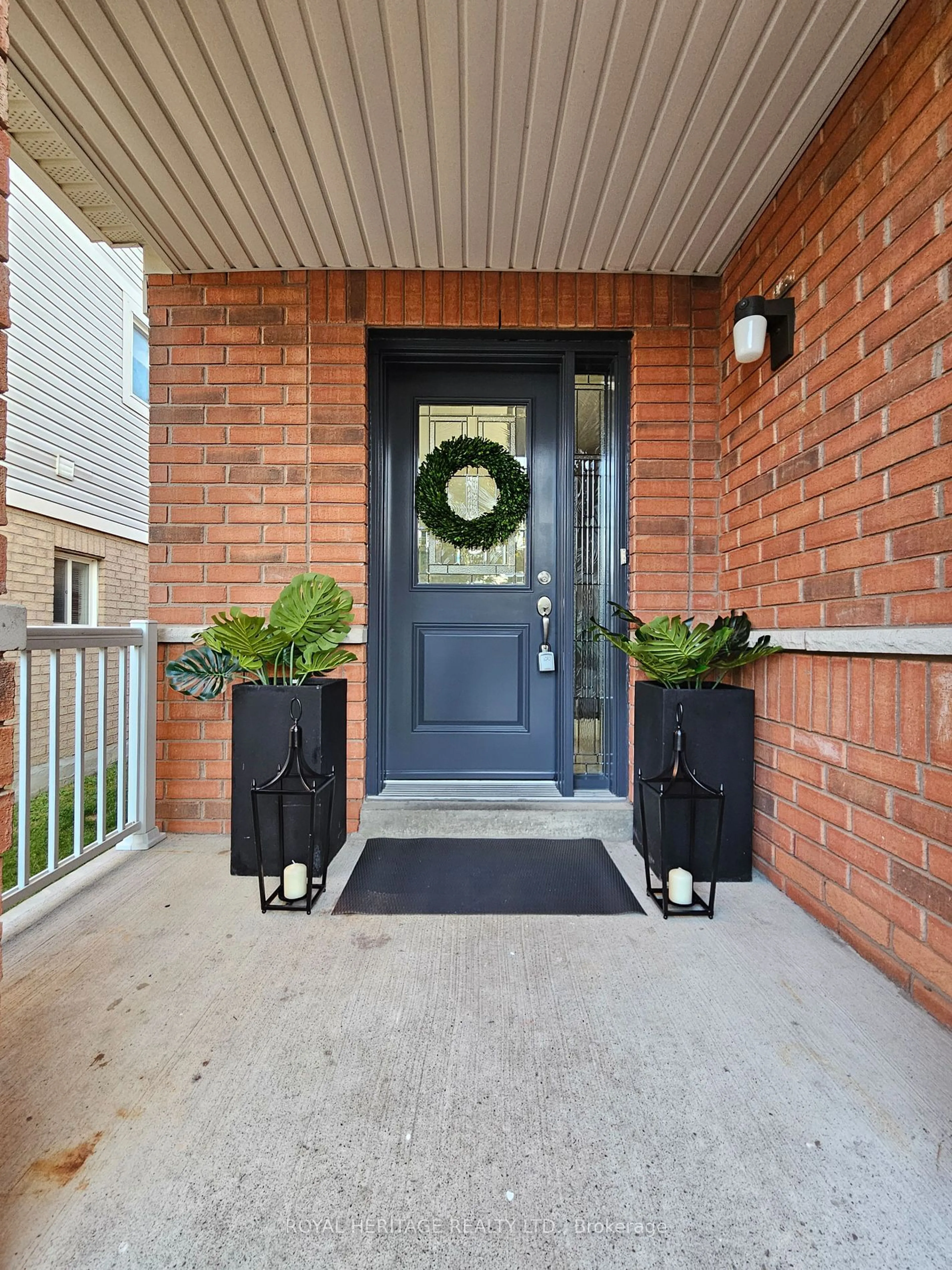 Indoor entryway, wood floors for 56 Catkins Cres, Whitby Ontario L1R 2Z8