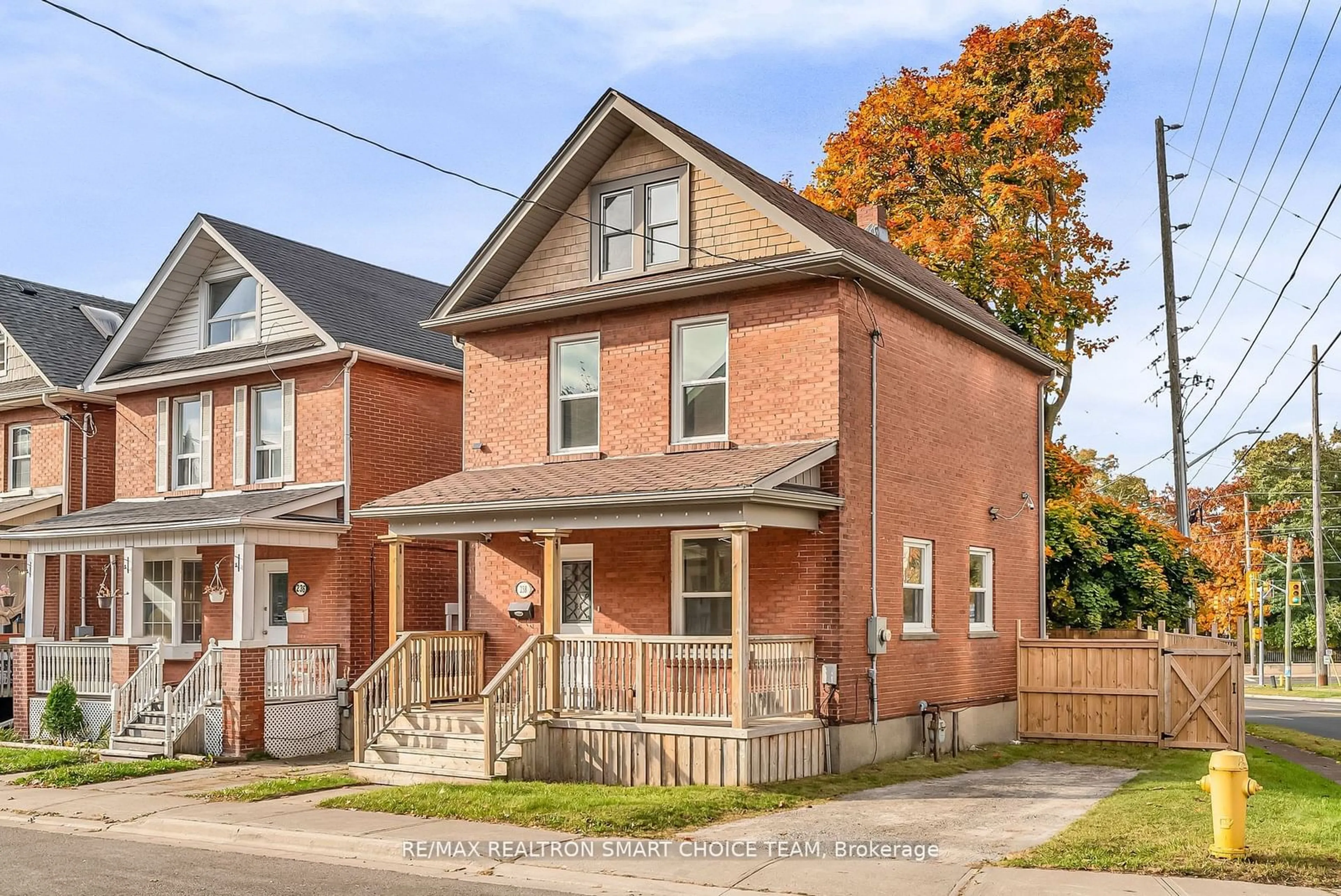 Home with brick exterior material for 238 Dearborn Ave, Oshawa Ontario L1G 4Z4