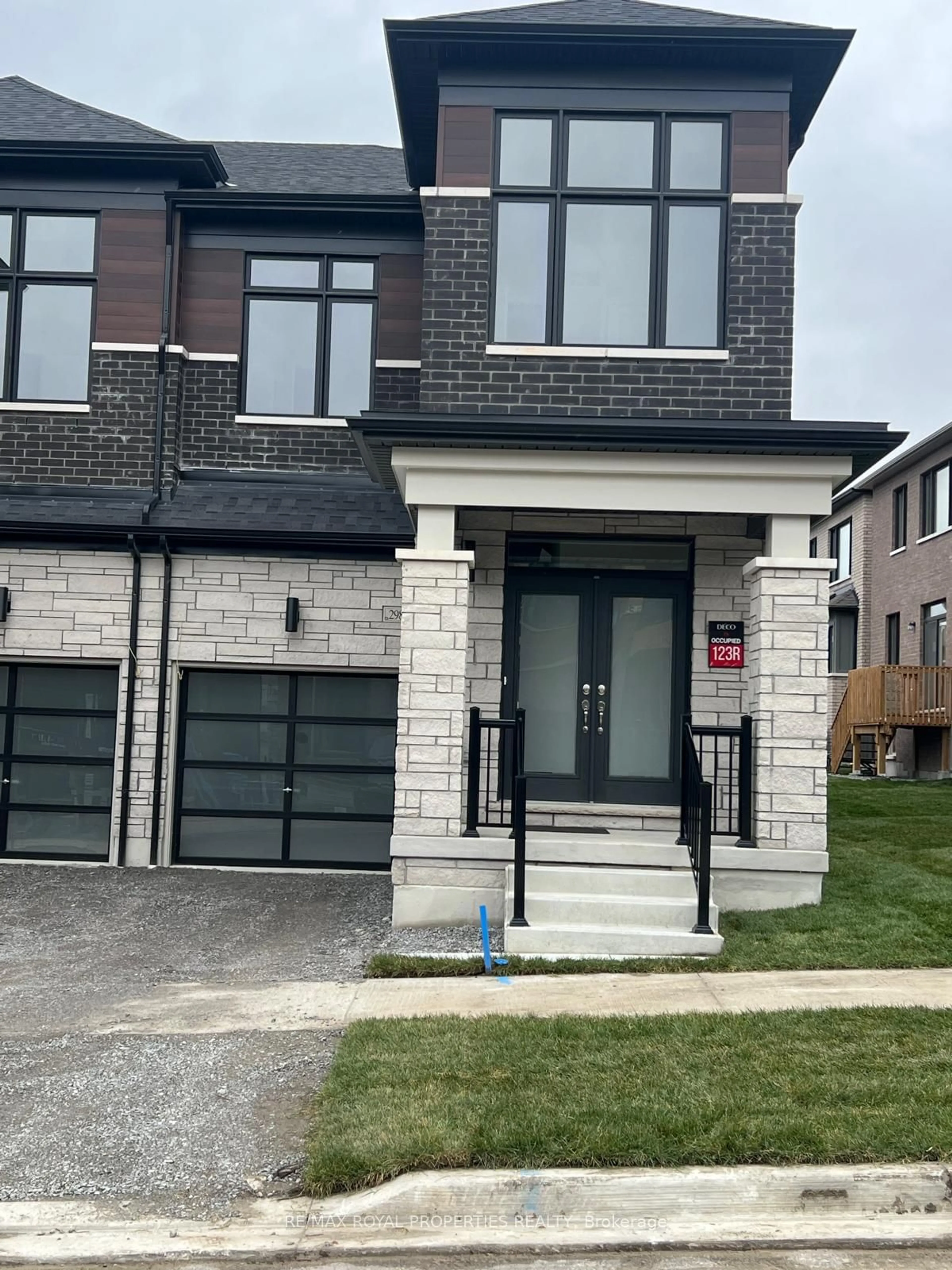 Home with brick exterior material for 2982 Seagrass St, Pickering Ontario L0H 1J0