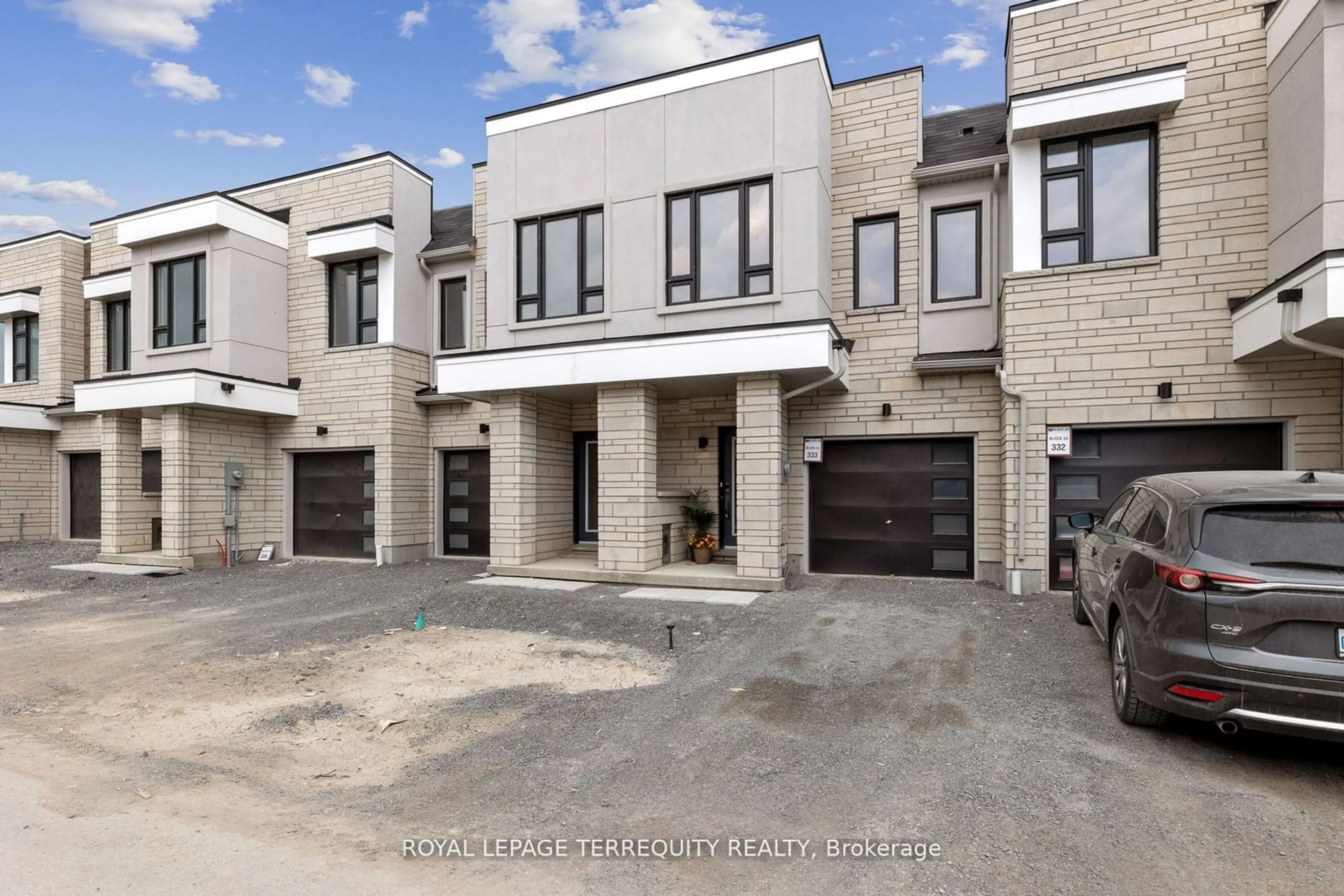 A pic from exterior of the house or condo, the street view for 112 Sailors Landing, Clarington Ontario L1C 3K5