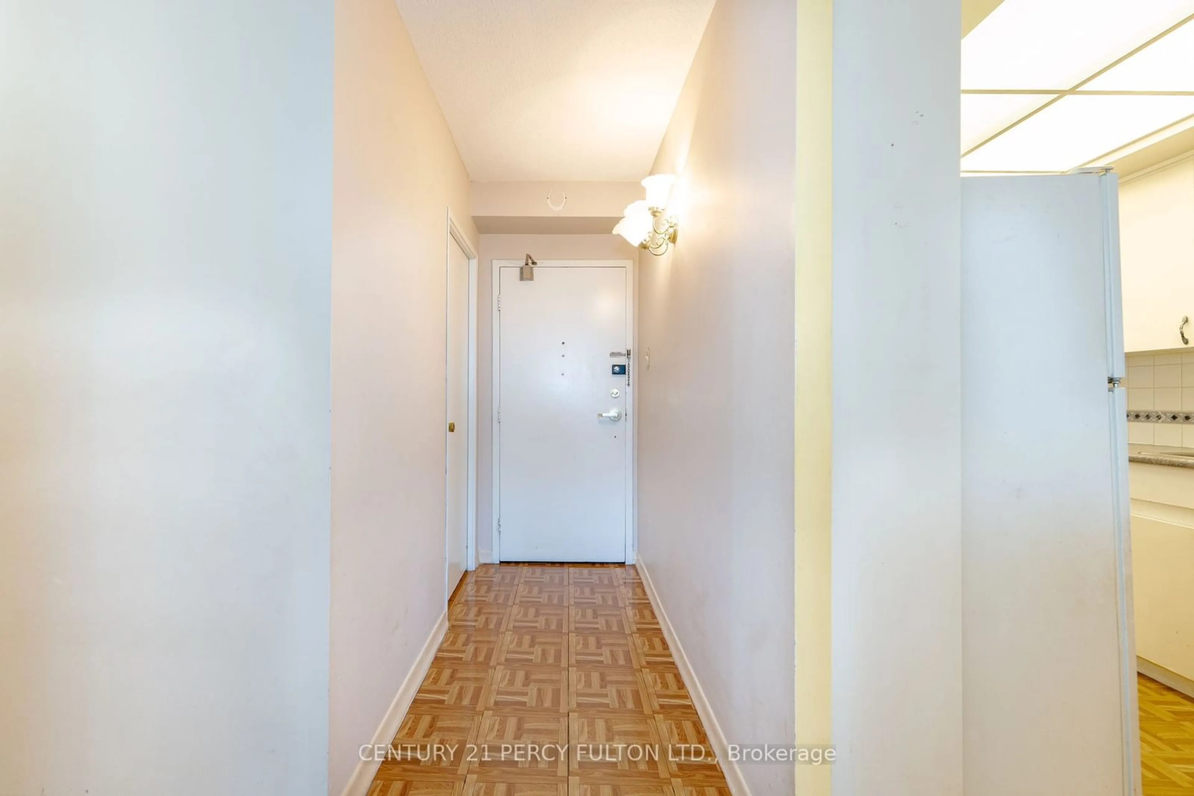 Indoor entryway, not visible floor for 121 Ling Rd #1403, Toronto Ontario M1E 4Y2