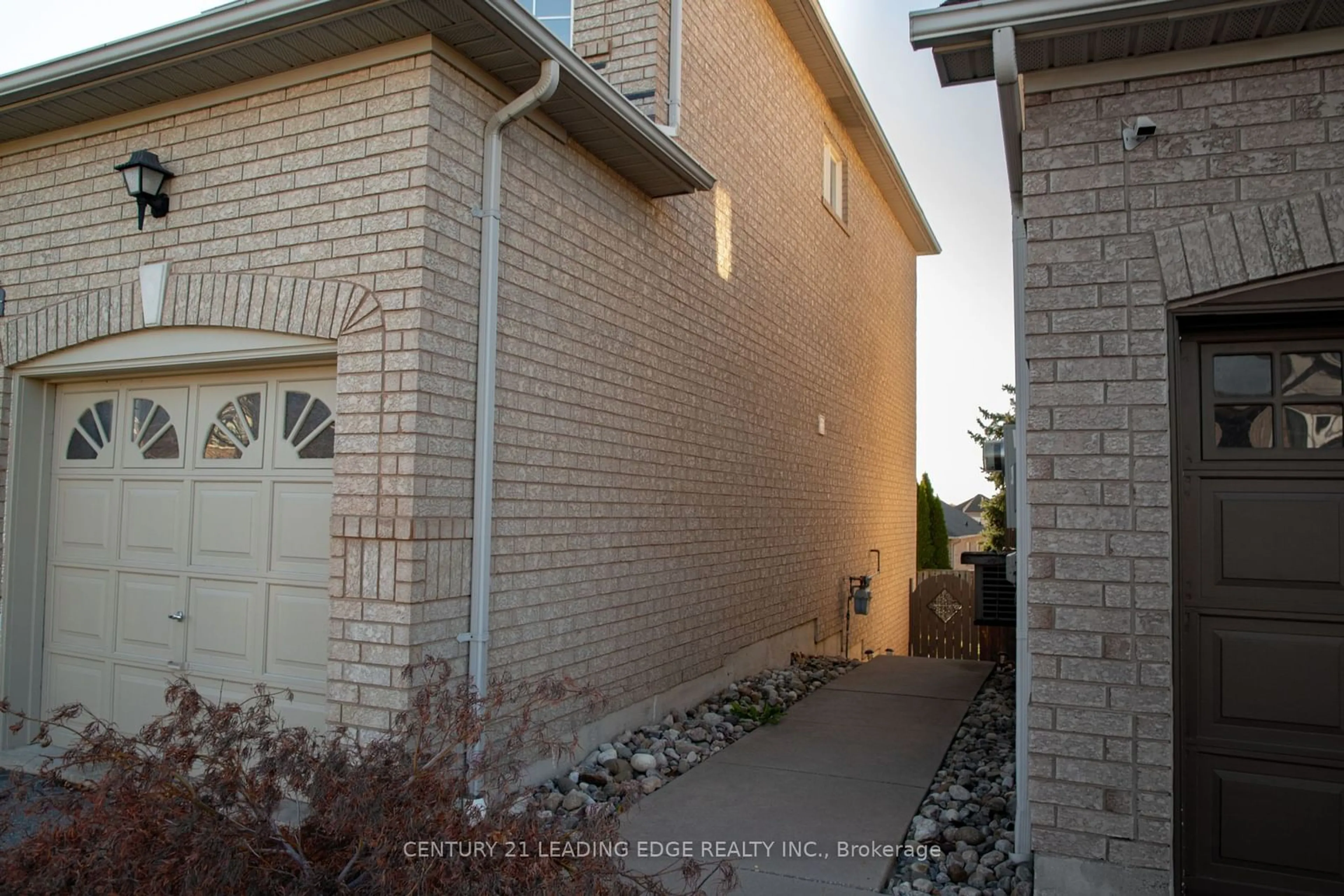 A pic from exterior of the house or condo, the street view for 157 Dooley Cres, Ajax Ontario L1T 4J6