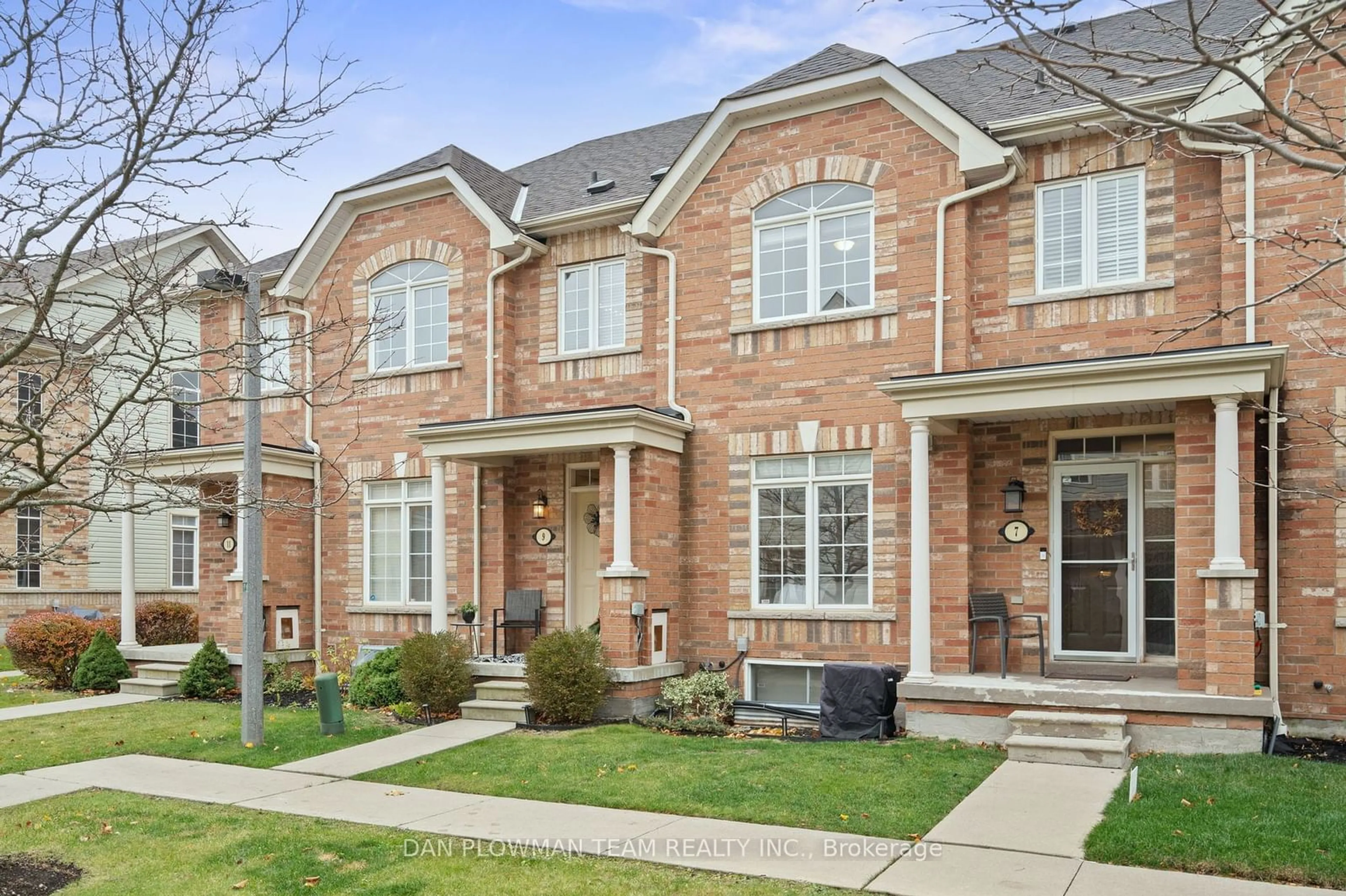 Home with brick exterior material for 9 Wicker Park Way, Whitby Ontario L1R 0E3