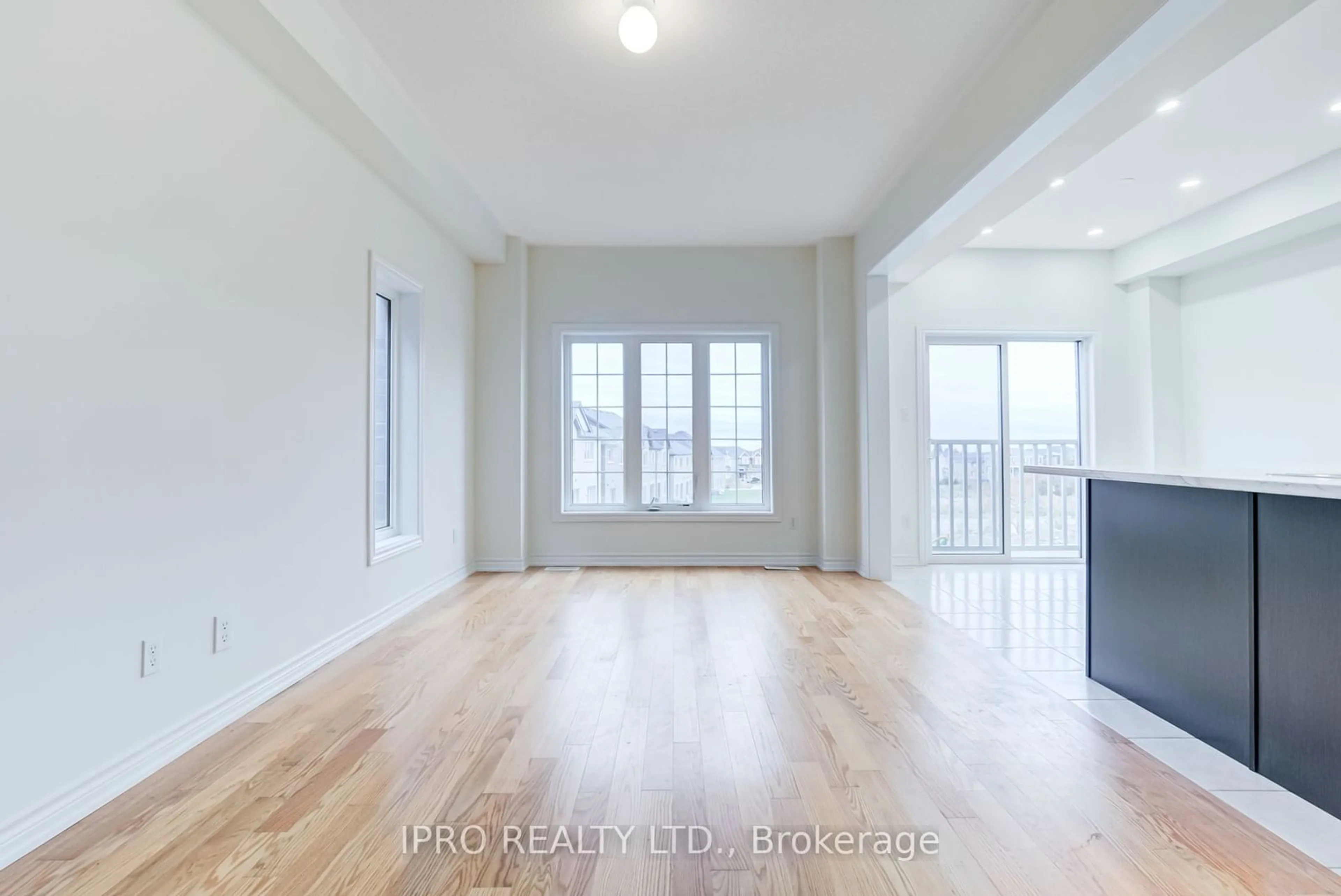 Indoor entryway, wood floors for 1113 Skyridge Blvd, Pickering Ontario L1X 2R2