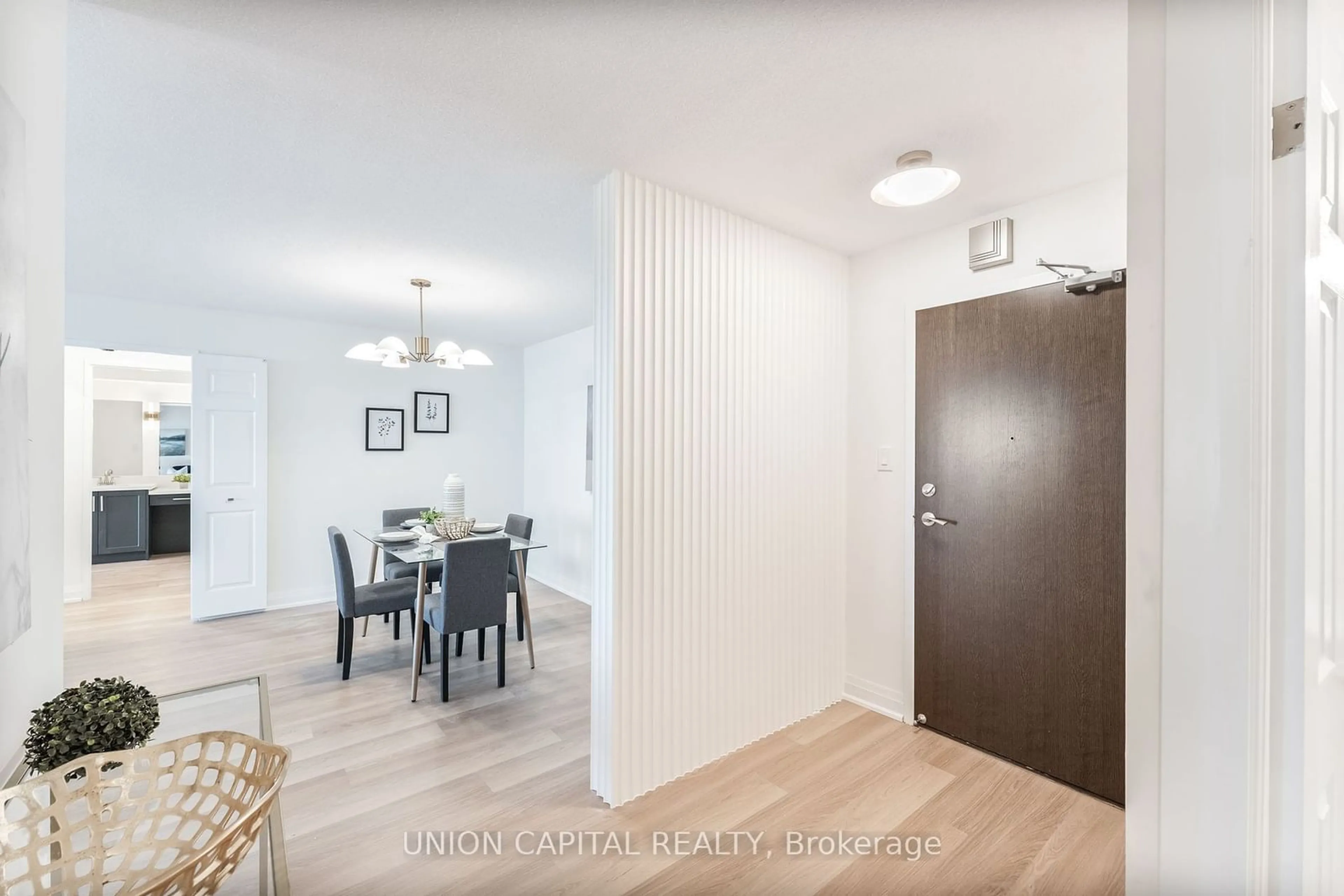 Indoor entryway, wood floors for 2350 Bridletowne Circ #611, Toronto Ontario M1W 3E6