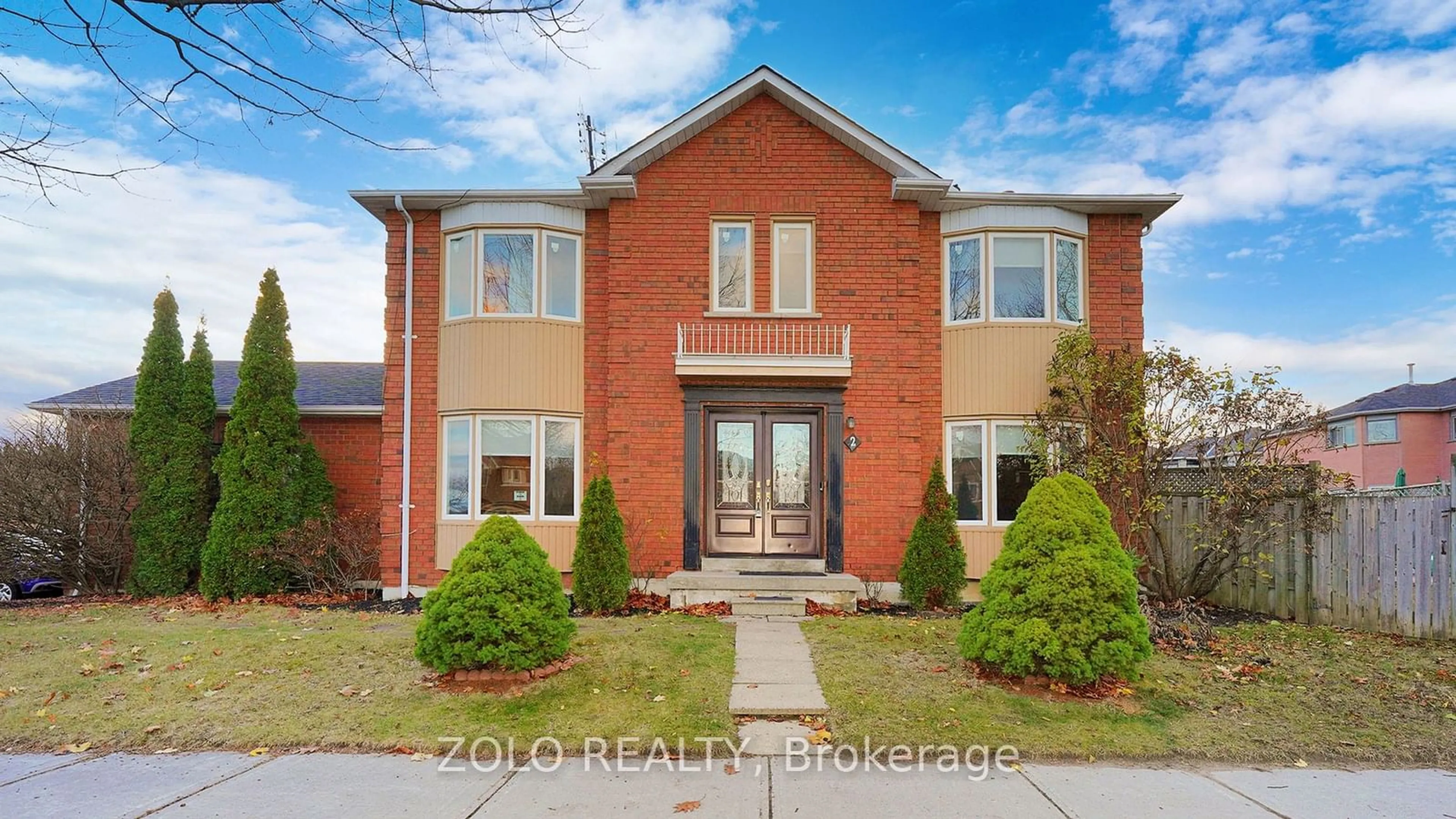 A pic from exterior of the house or condo, the front or back of building for 2 Old Colony Dr, Whitby Ontario L1R 2A3