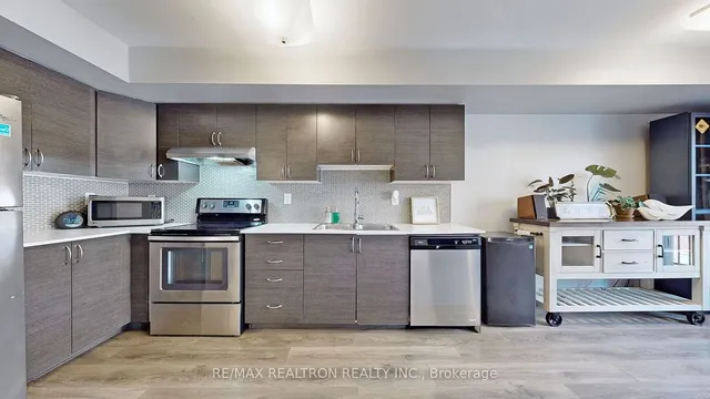 Additional property image - 1483 Birchmount Rd Unit 304
