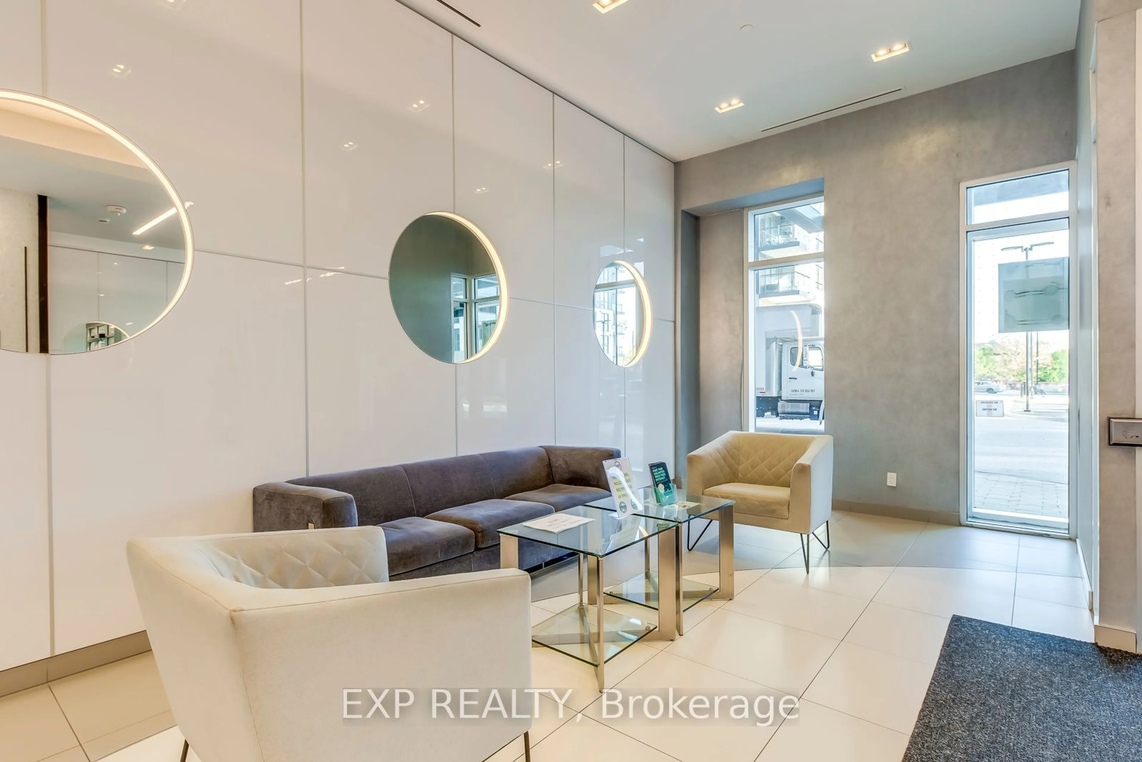 Indoor lobby for 30 Meadowglen Pl #314, Toronto Ontario M1G 0A6