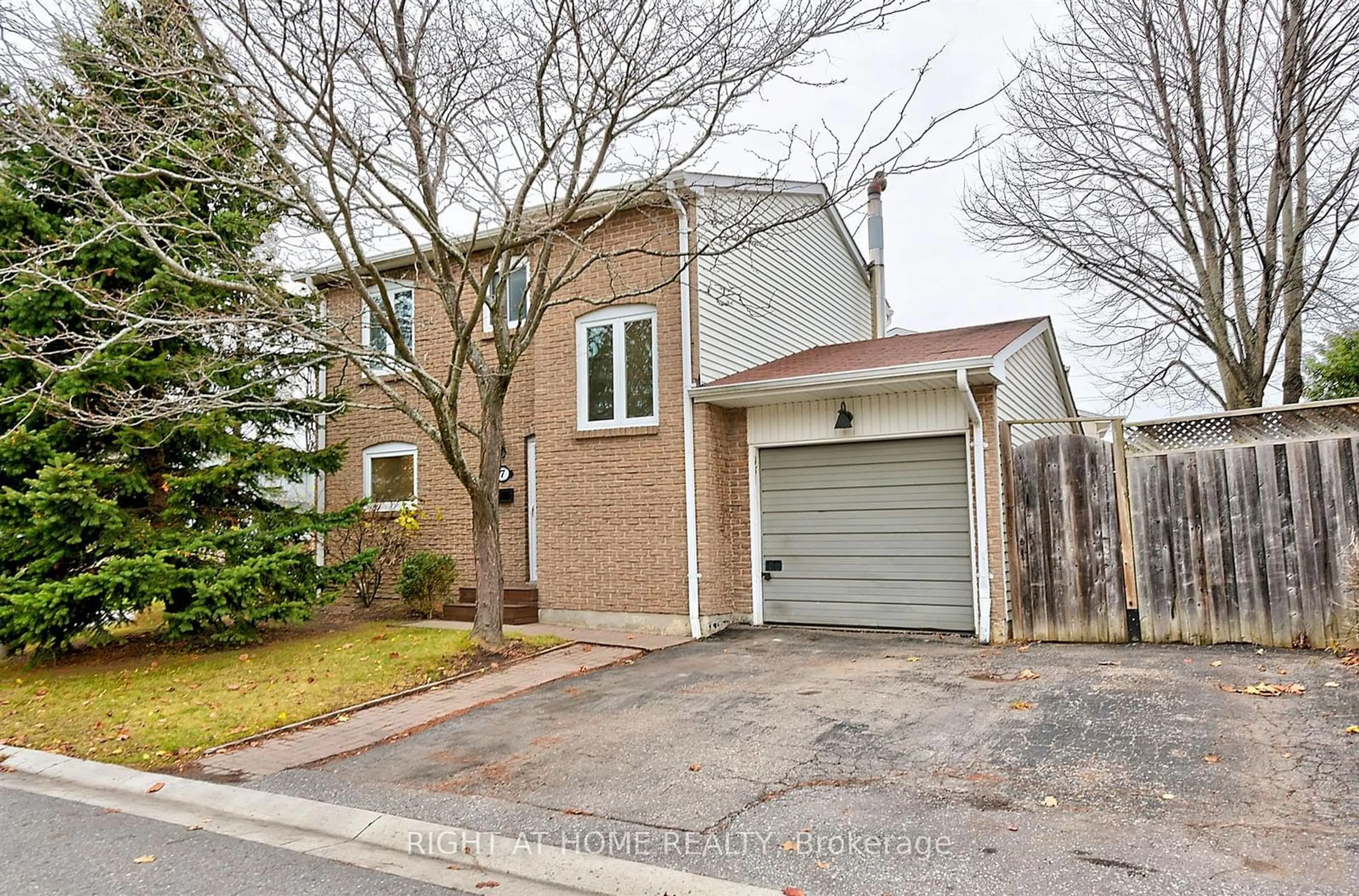 A pic from exterior of the house or condo, cottage for 7 Medley Lane #45, Ajax Ontario L1S 3P5