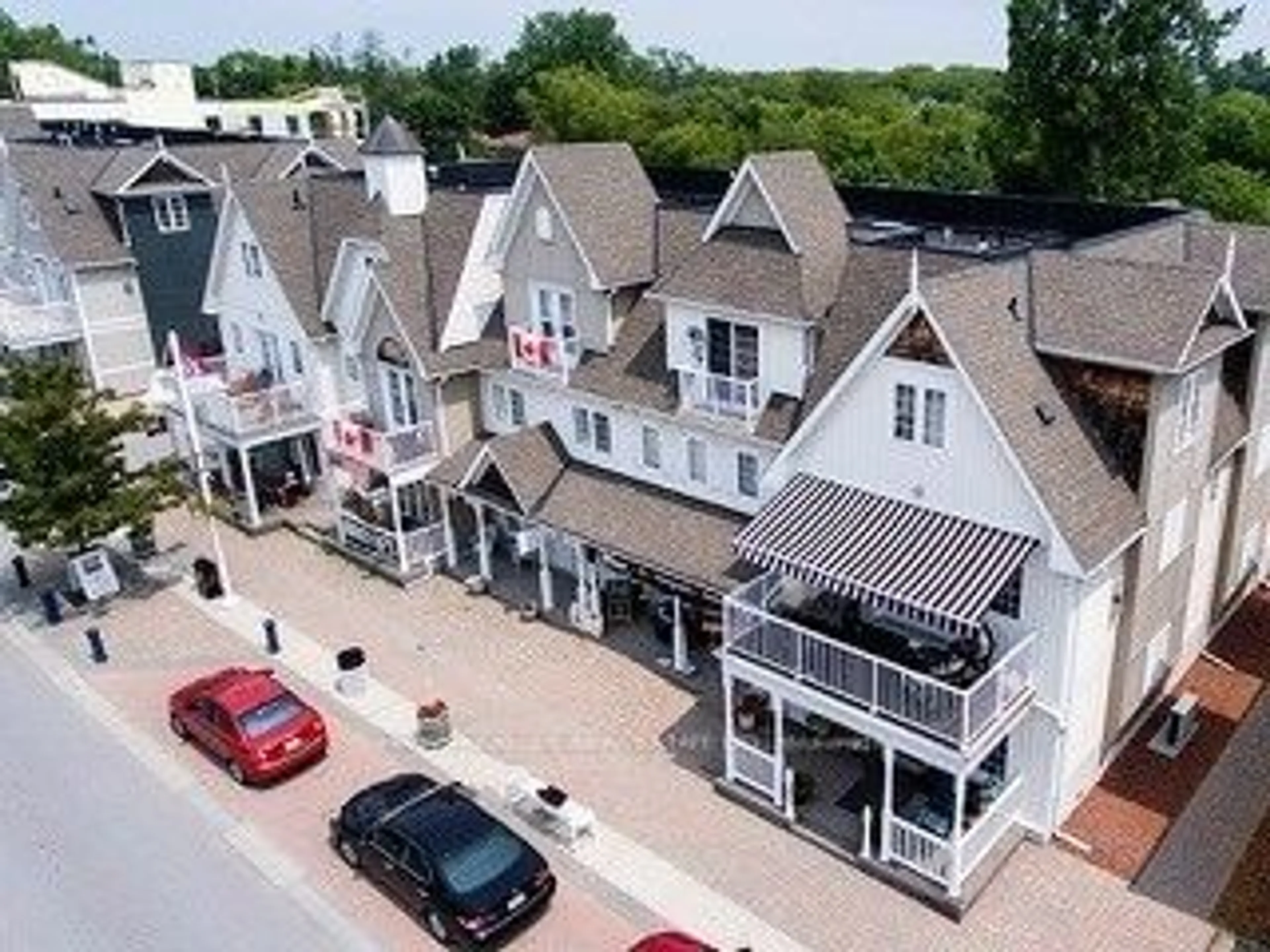 A pic from exterior of the house or condo, the street view for 609 Liverpool Rd, Pickering Ontario L1W 1R1