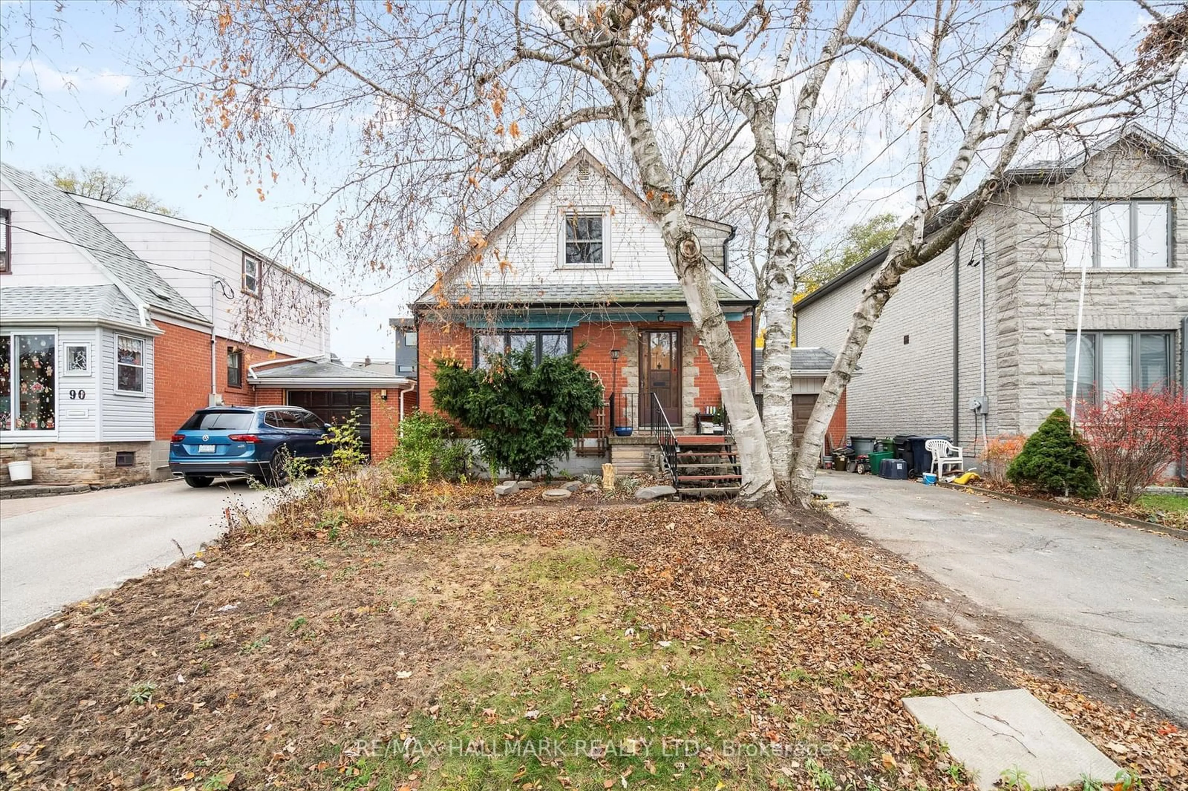 Frontside or backside of a home, the street view for 92 Bexhill Ave, Toronto Ontario M1L 3C1